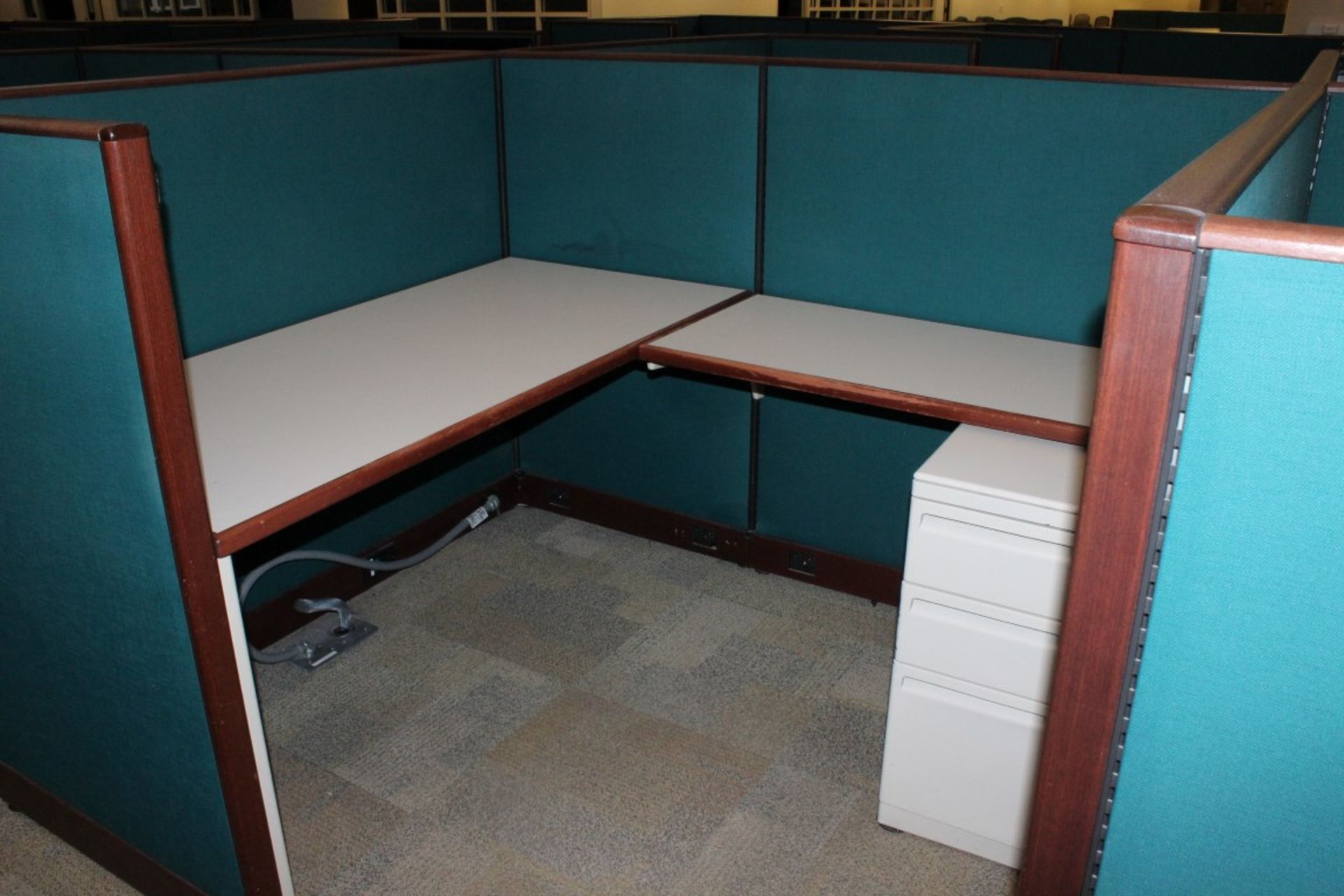 EXECUTIVE OFFICE CUBICLES. DISMANTLED & READY TO LOAD - Image 10 of 11