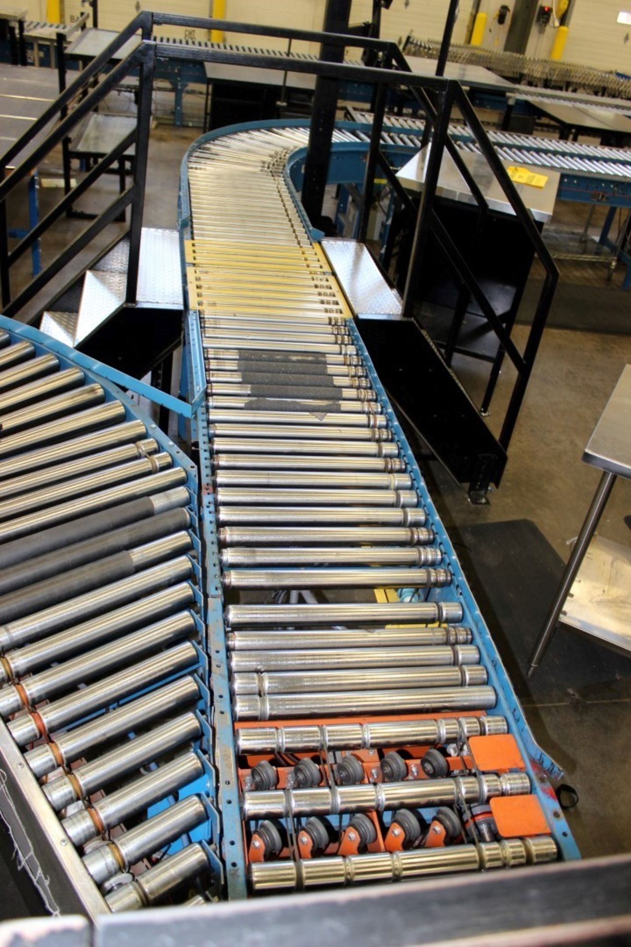 XENOROL XENOPRESSURE POWERED CONVEYOR, 26'L X 24"W