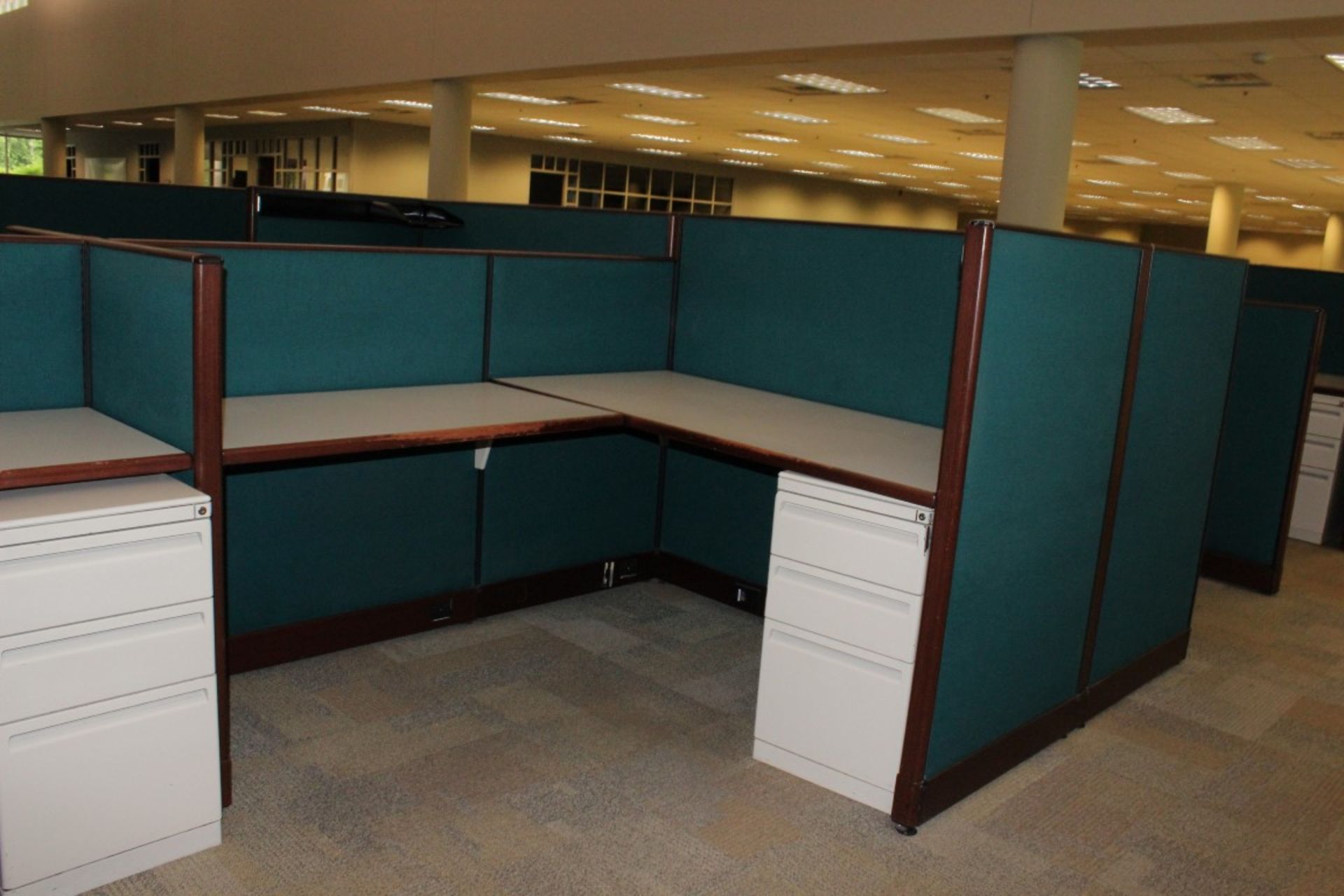 EXECUTIVE OFFICE CUBICLES. DISMANTLED & READY TO LOAD - Image 12 of 15