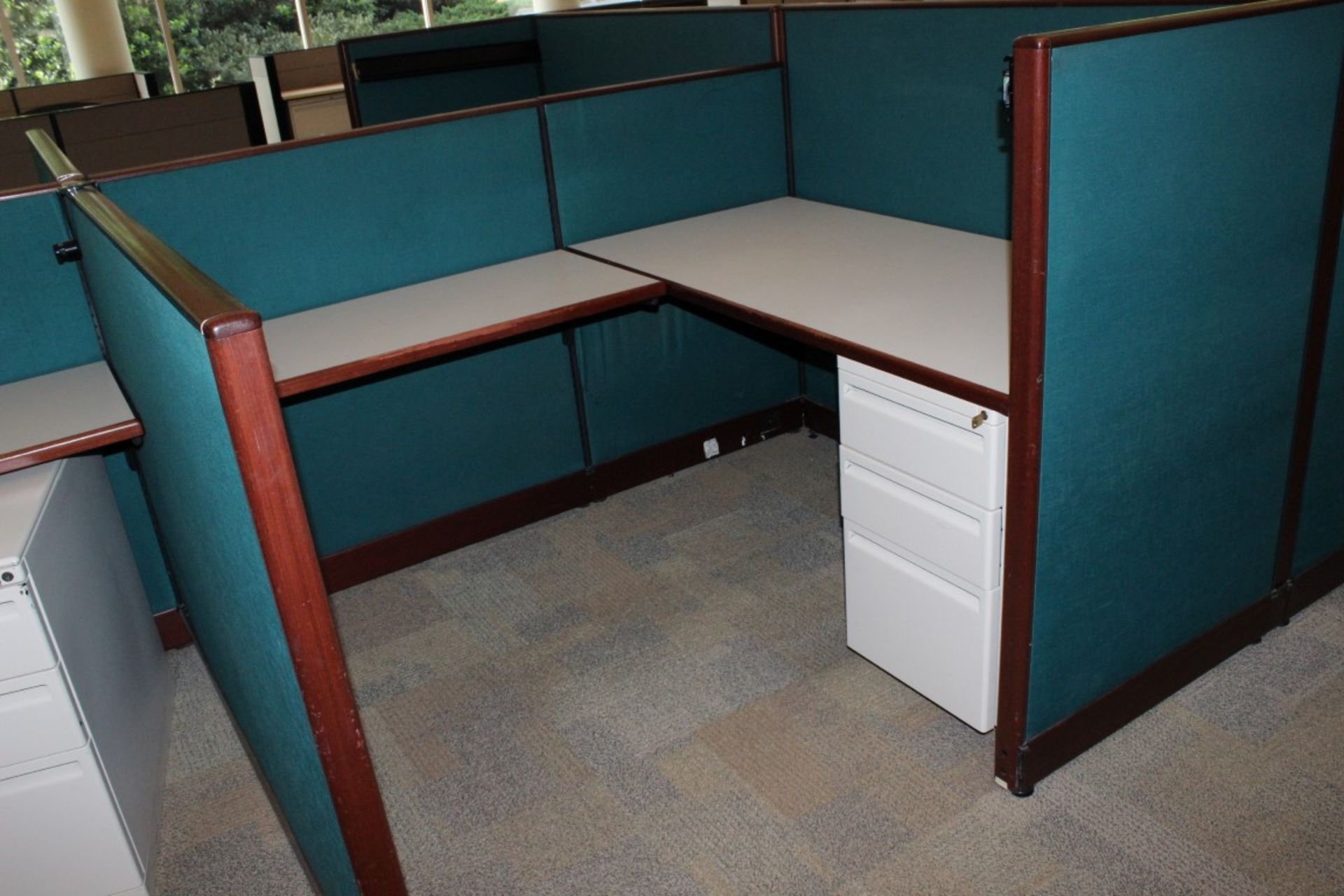 EXECUTIVE OFFICE CUBICLES. DISMANTLED & READY TO LOAD - Image 7 of 15