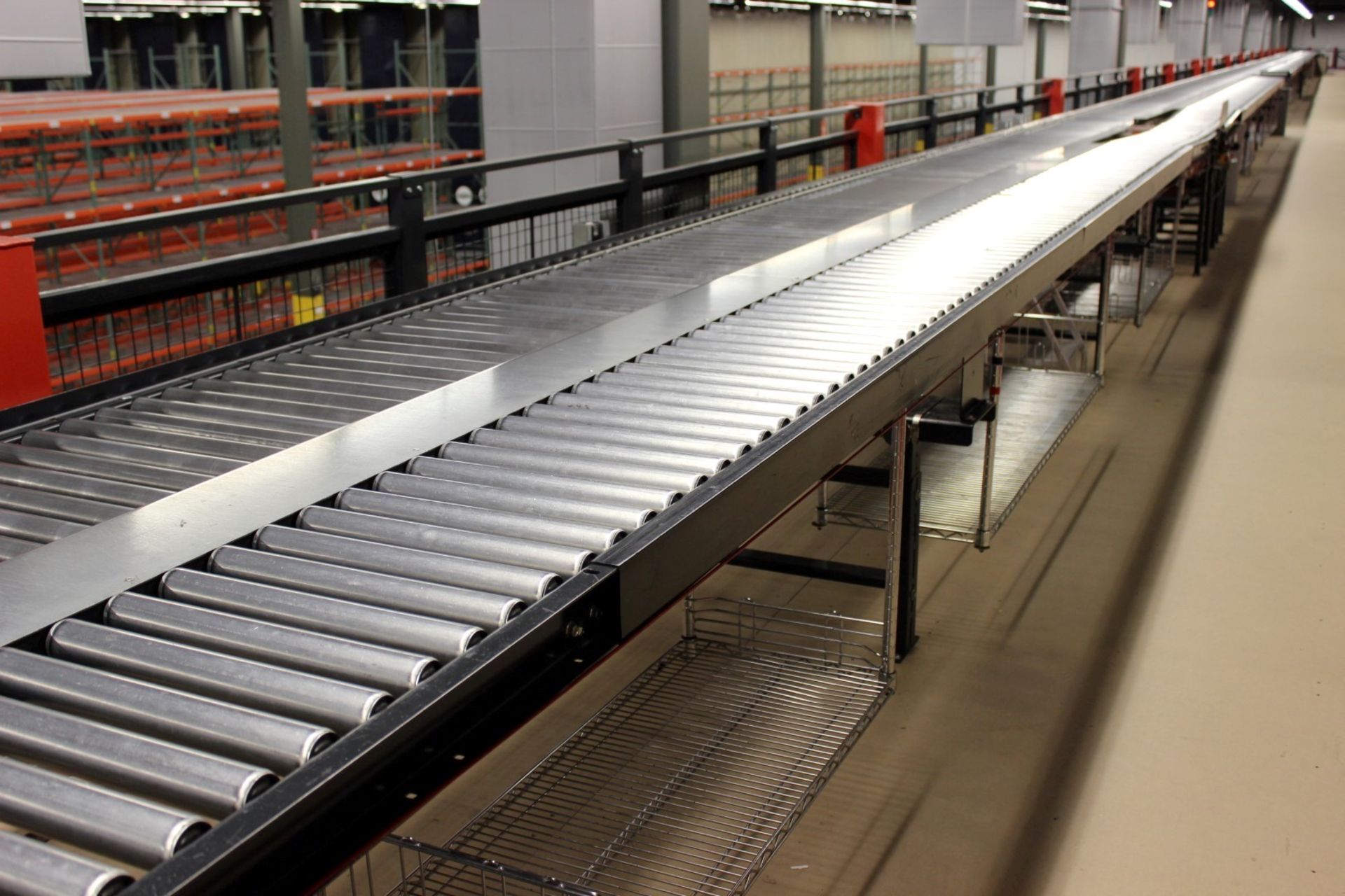 XENOROL R3M15 24" POWERED CONVEYOR SYSTEM WITH 18" GRAVITY CONVEYOR & FILL GAP TABLE