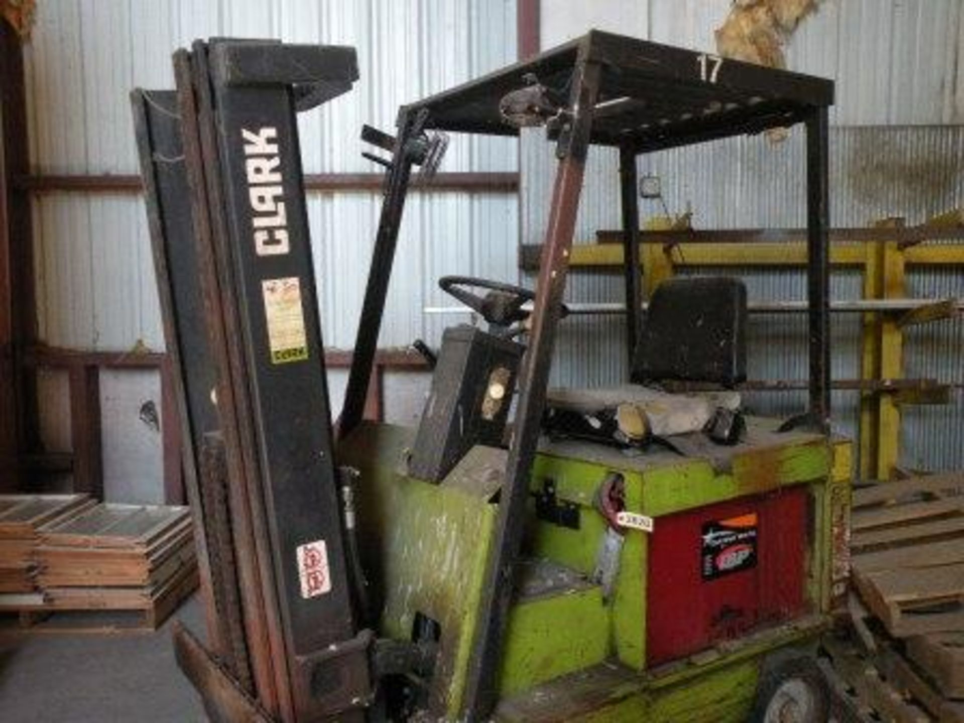 Clark Electric Forklift with Battery (Loading $125) (So. Fulton, TN)