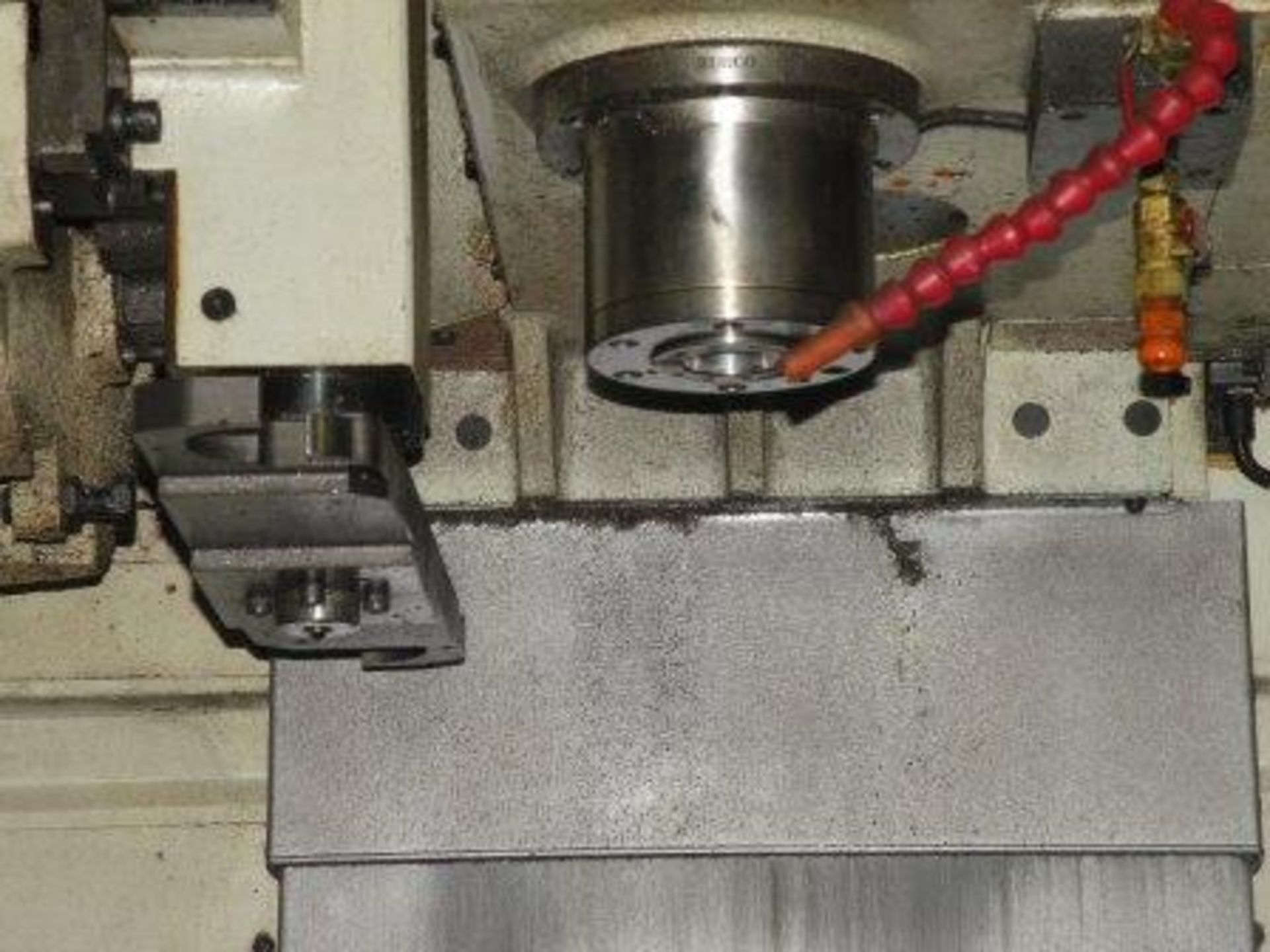 Hurco VM2 Vert Machining Ctr: 2003, 8,000 RPM, 20 HP, (Free Loading) (Union City, TN) - Image 4 of 9