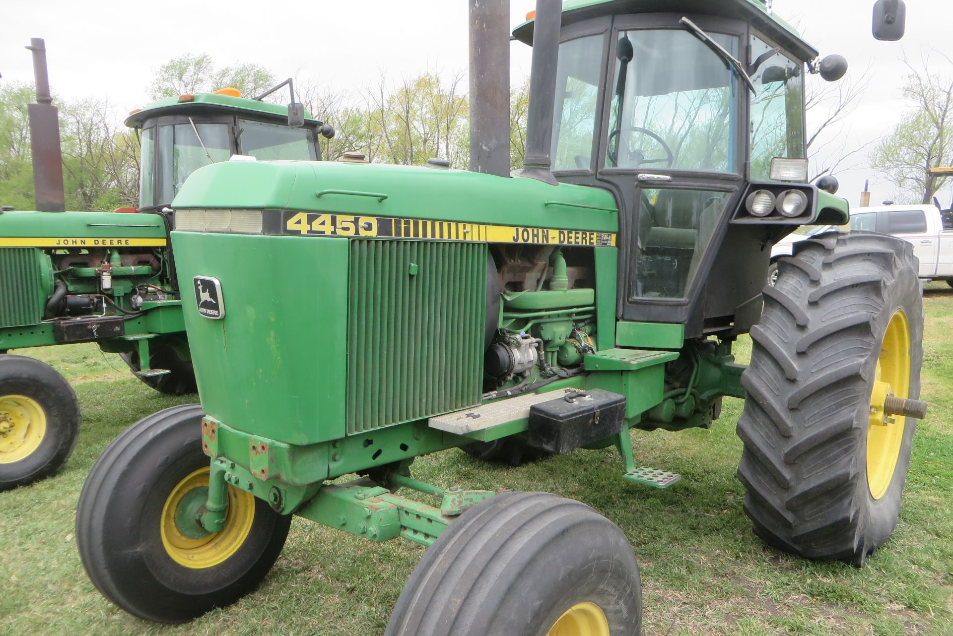 1983 John Deere 4450 tractor - Image 2 of 5