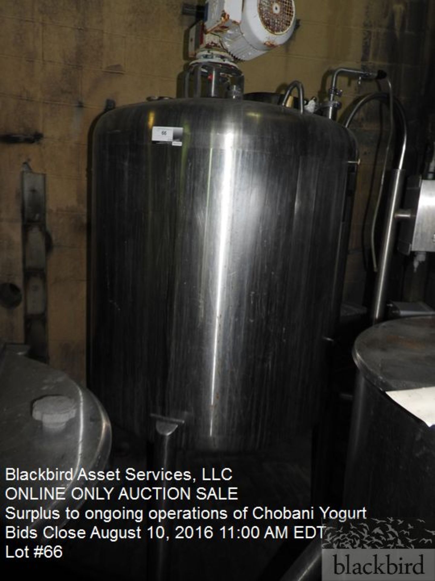 Walker dome top mix tank, 225 gallon, stainless steel, s/n 5679, 1989, top entering sweep agitator