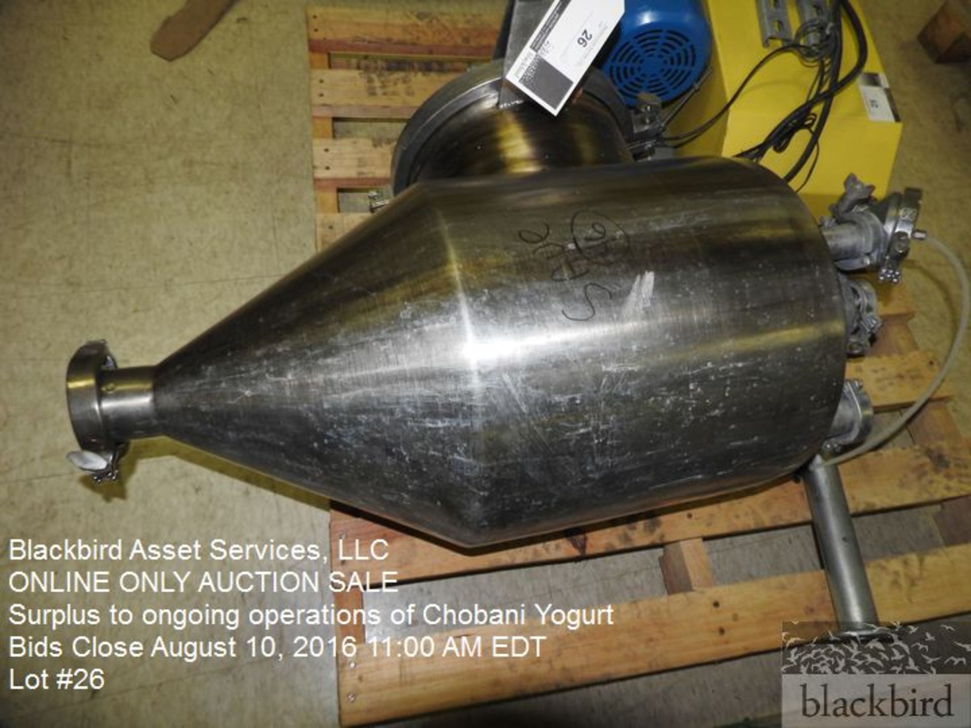 Stainless steel de-aeration tank/hopper, 18" dia. X 18" straight side, 12" conical bottom, inspect