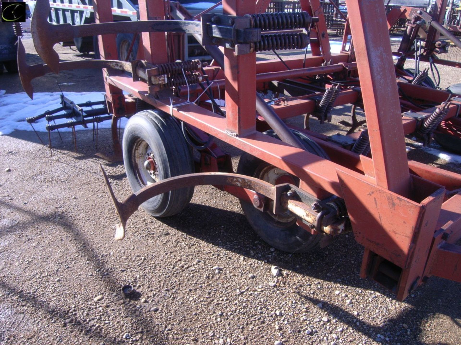 IH 55 Chisel Plow 33ft SN NA - Image 3 of 9