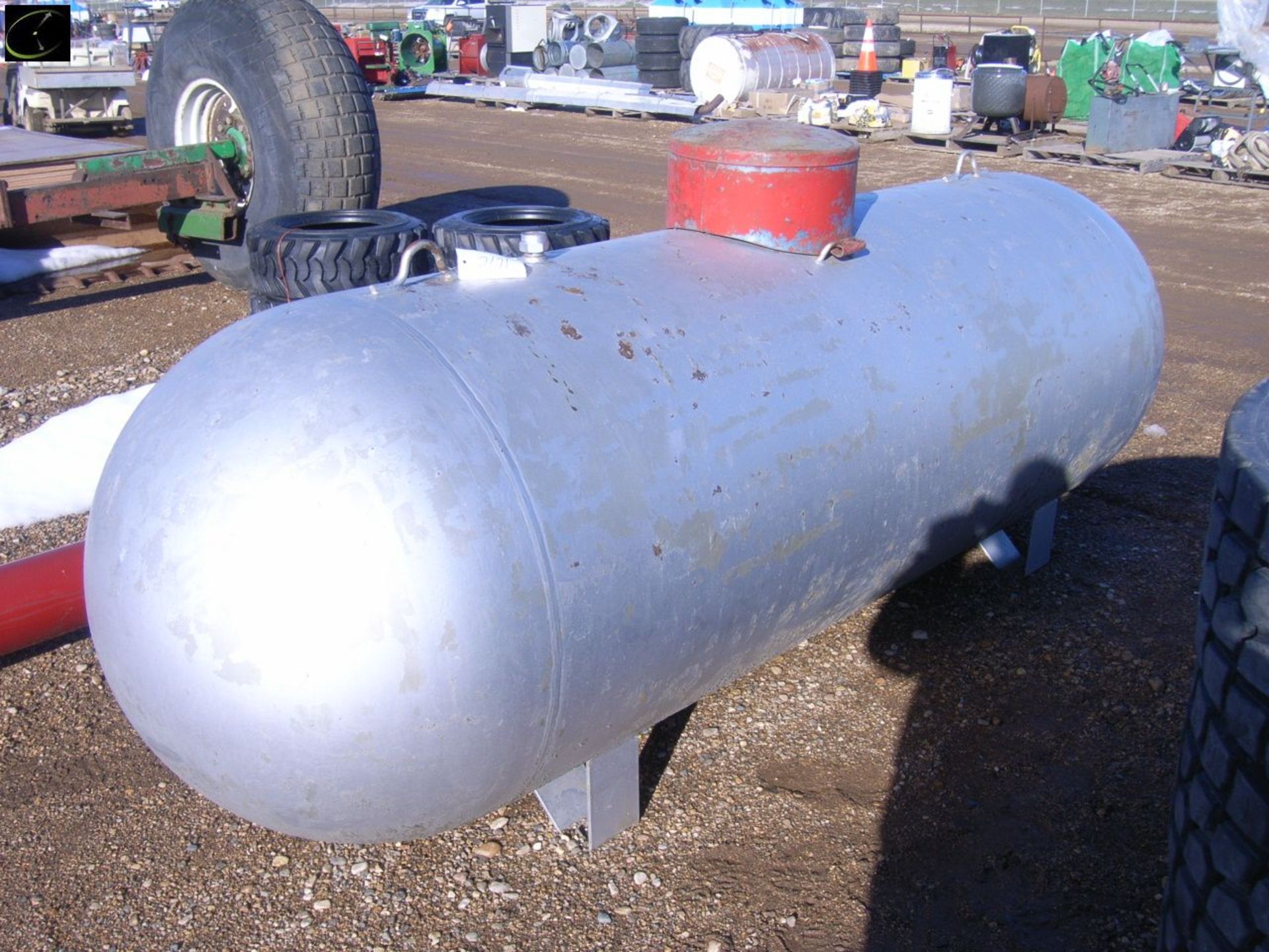 500 gal propane tank, 250 PSI, 30% full - Image 2 of 3