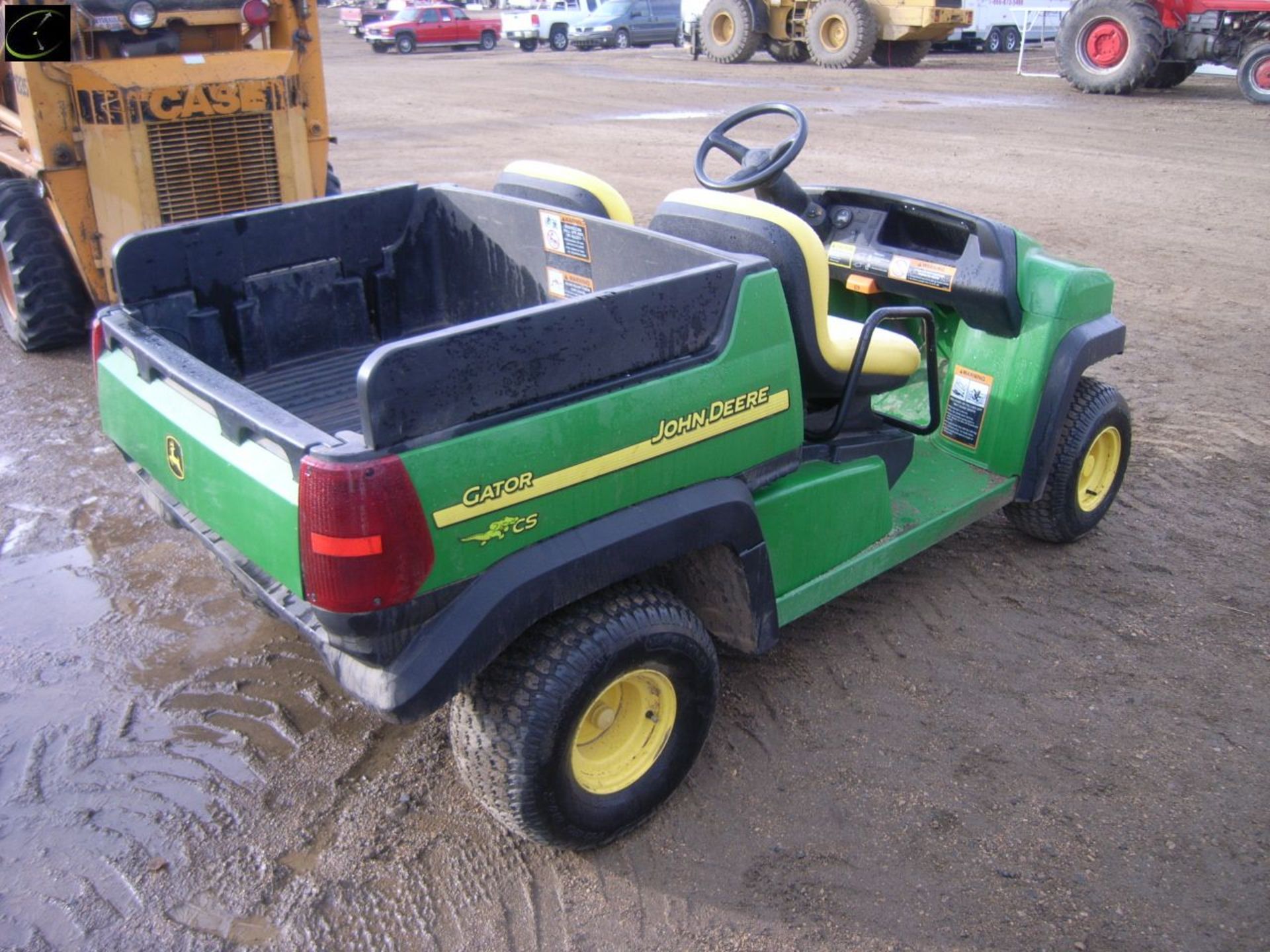 JD Gator model CS w/ gas eng., std. trans., dump box, box sides, 2 wd s/n M000CSA013582 - Image 6 of 7