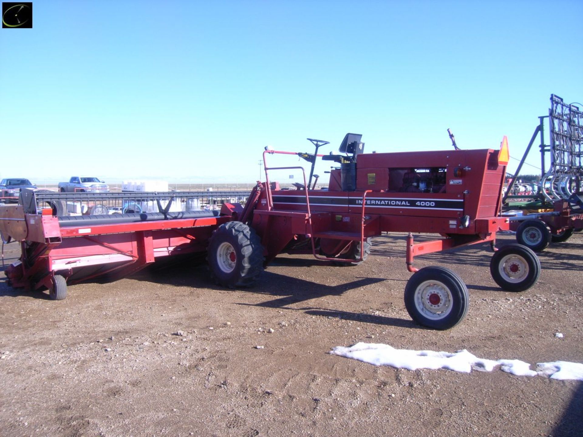 1980 IH 4000 24½ swather SN 1310083C004831 - Image 5 of 9