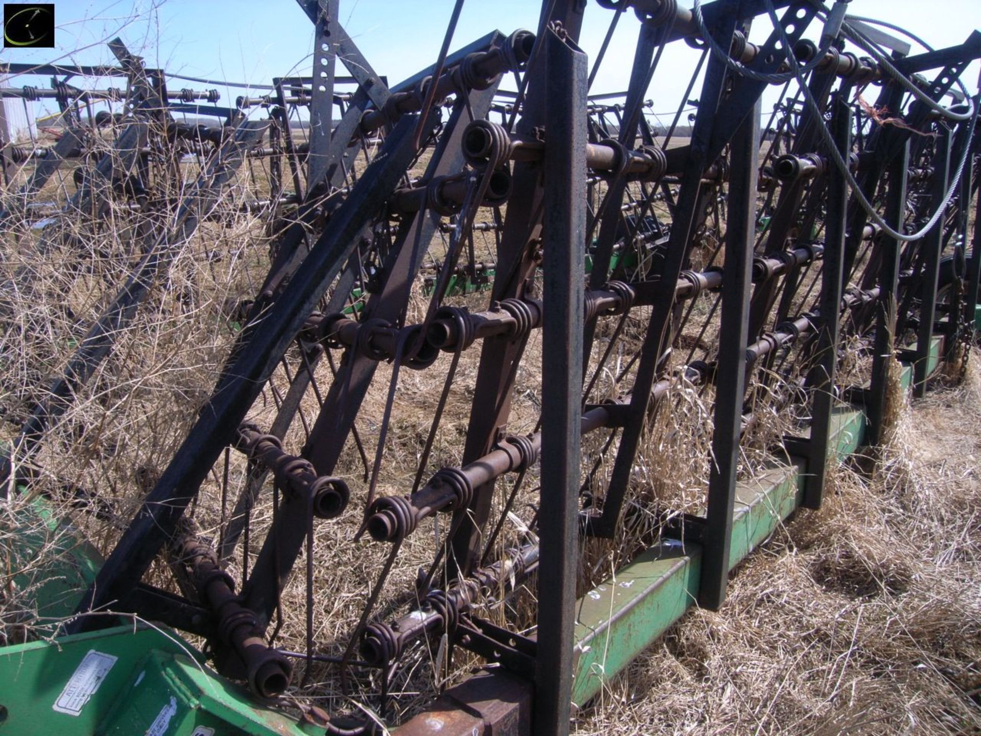 Flexicoil Â System 82 harrow bar Â 80' Â 5 bar tine harrows - Image 4 of 5