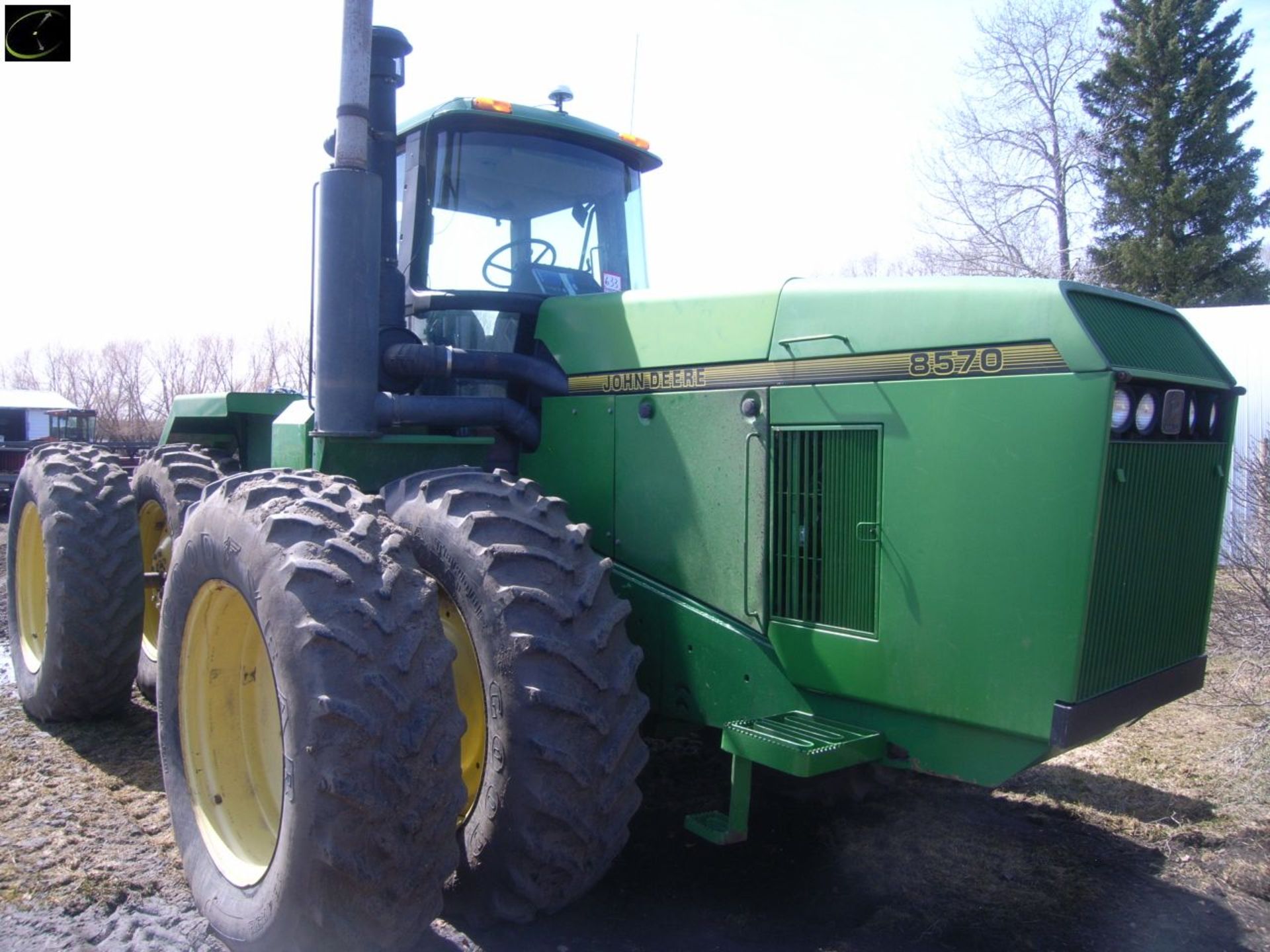 1996 Â JD 8570 Tractor Â SN:RW85705003282 Â 12 spd Â std Â Â  Hyds - 4 Â  18.4R38 Duals Â  Â Outback - Image 2 of 10