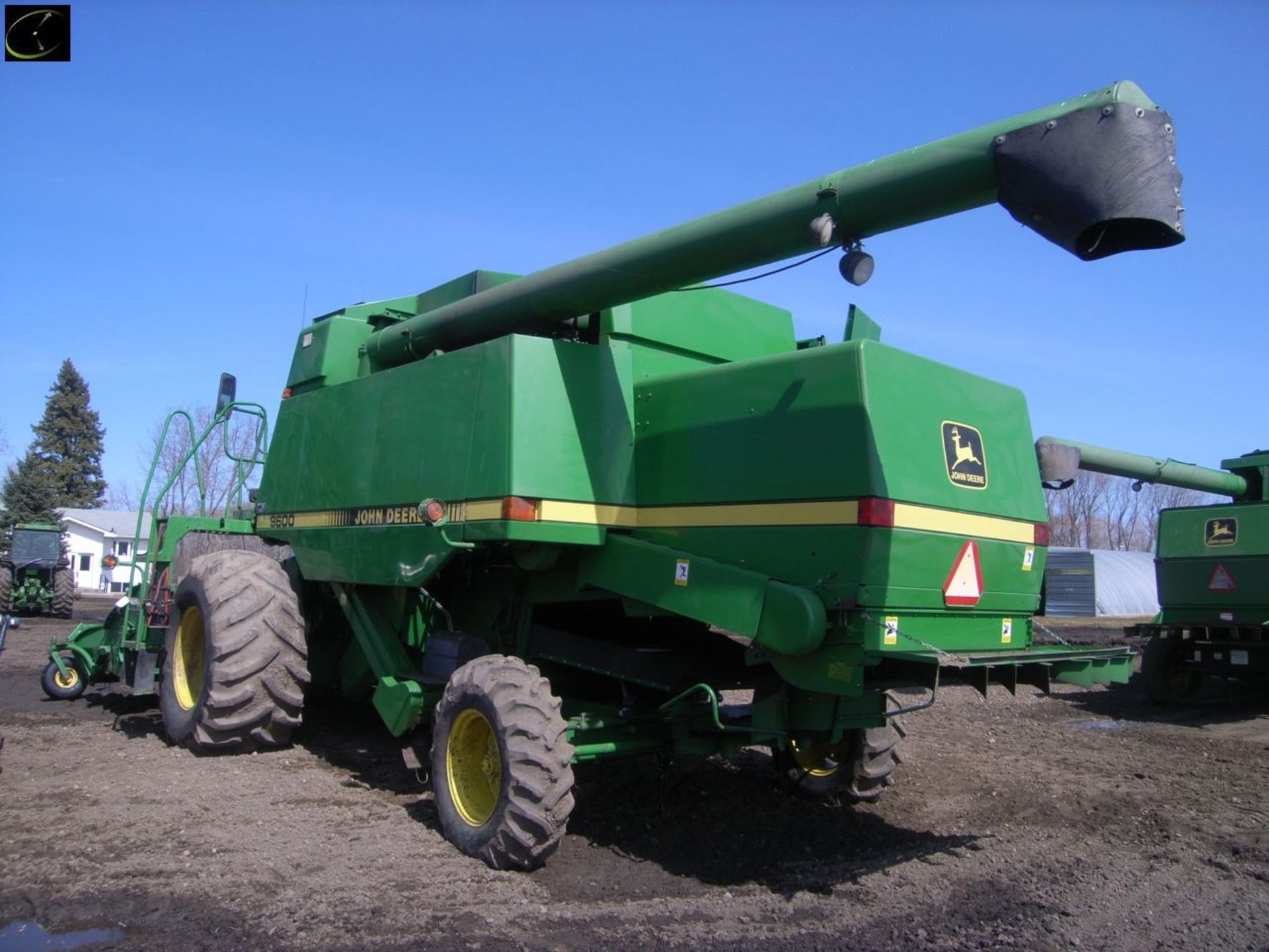 1994 Â JD 9600 combine Â SC, CS, Â JD PU - Image 11 of 14