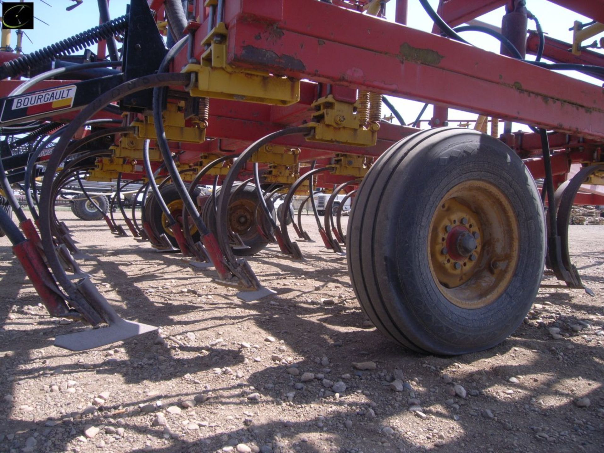 Bourgault 534-42 cultivator, twa all across, MTH - Image 7 of 7