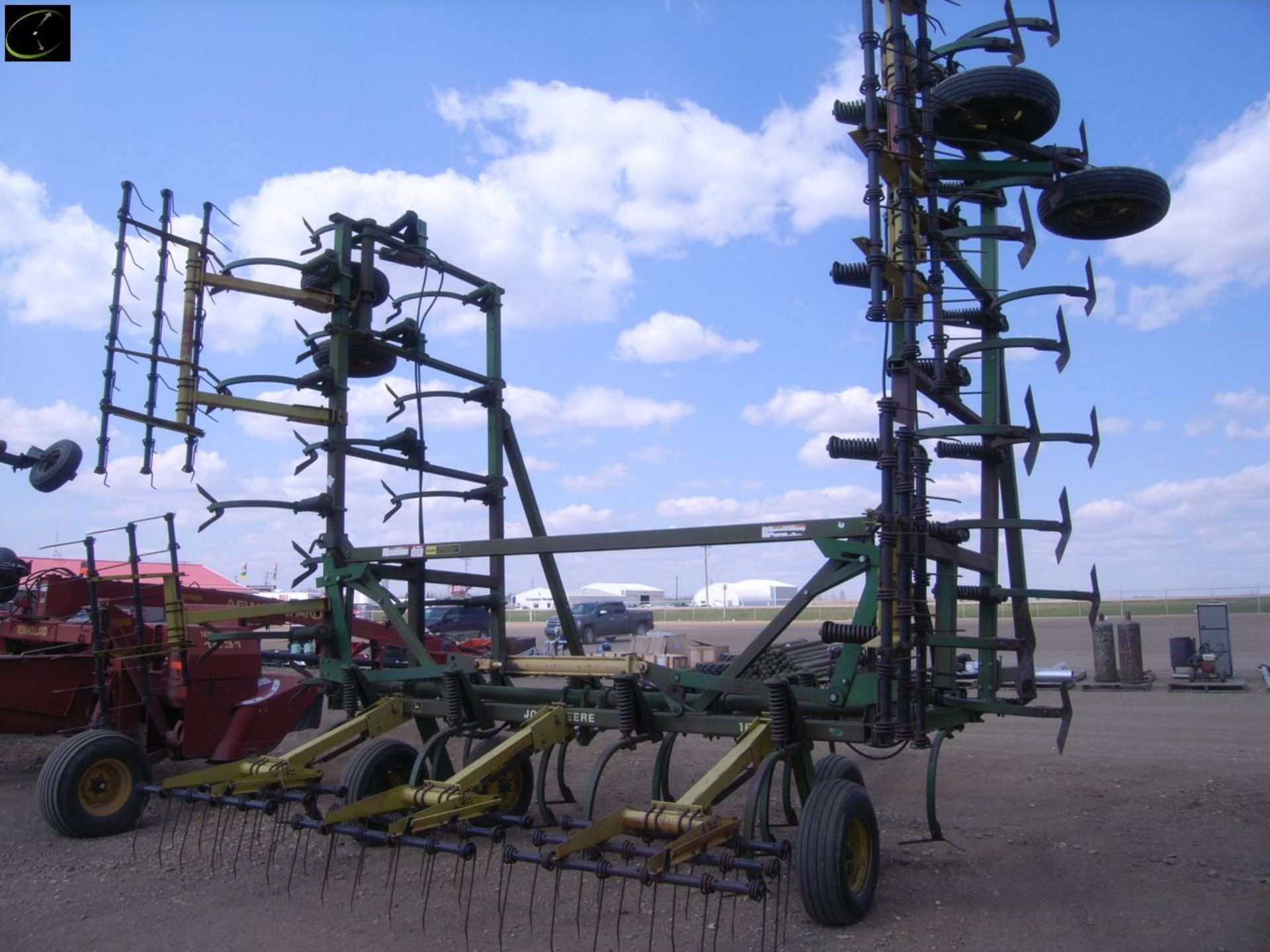 JD 1610 Cultivator, 39ft, Degelman Harrows - Image 3 of 6