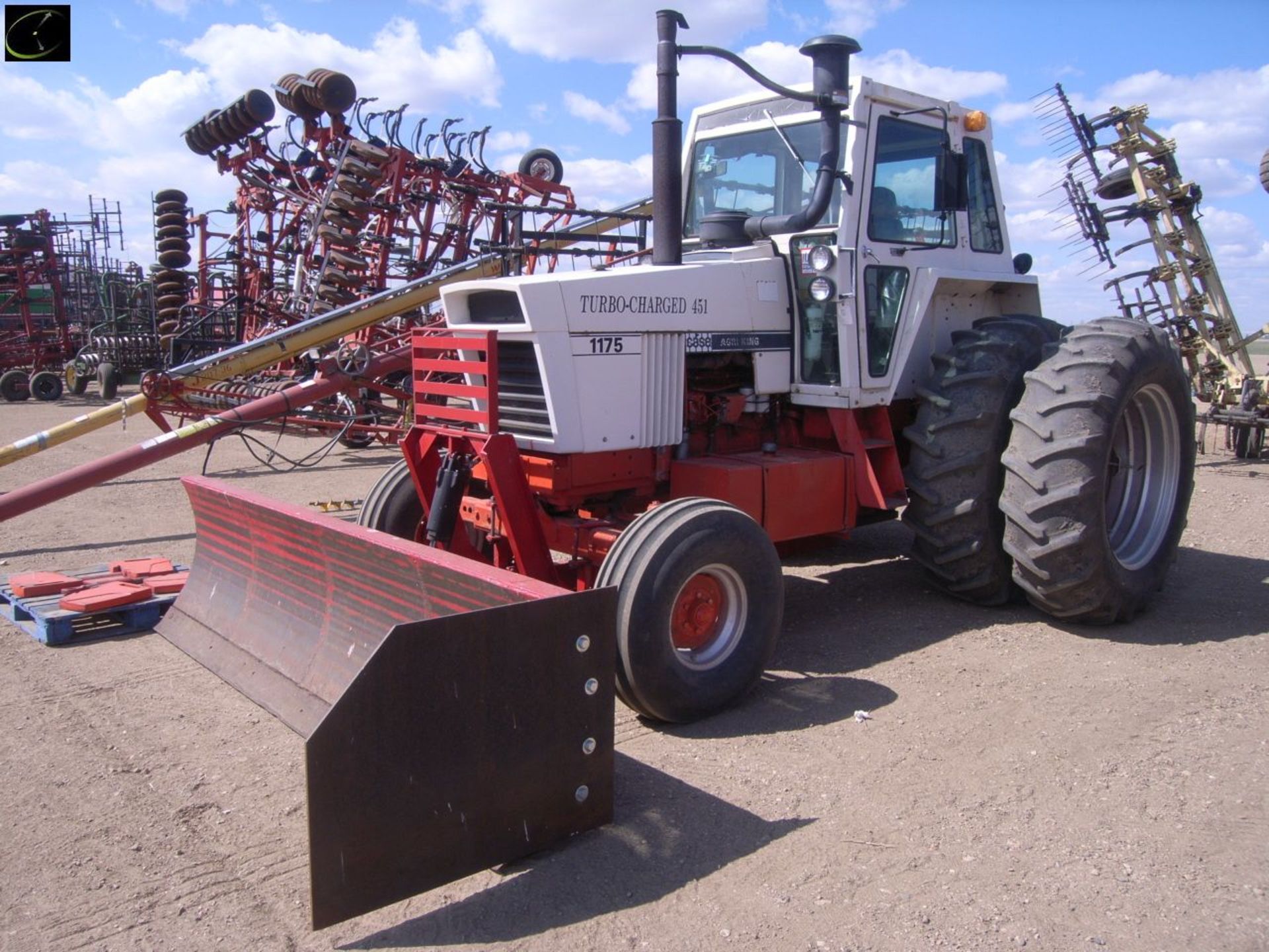 1977 Case 1175 Case Turbo c/w Dozer - Image 3 of 8