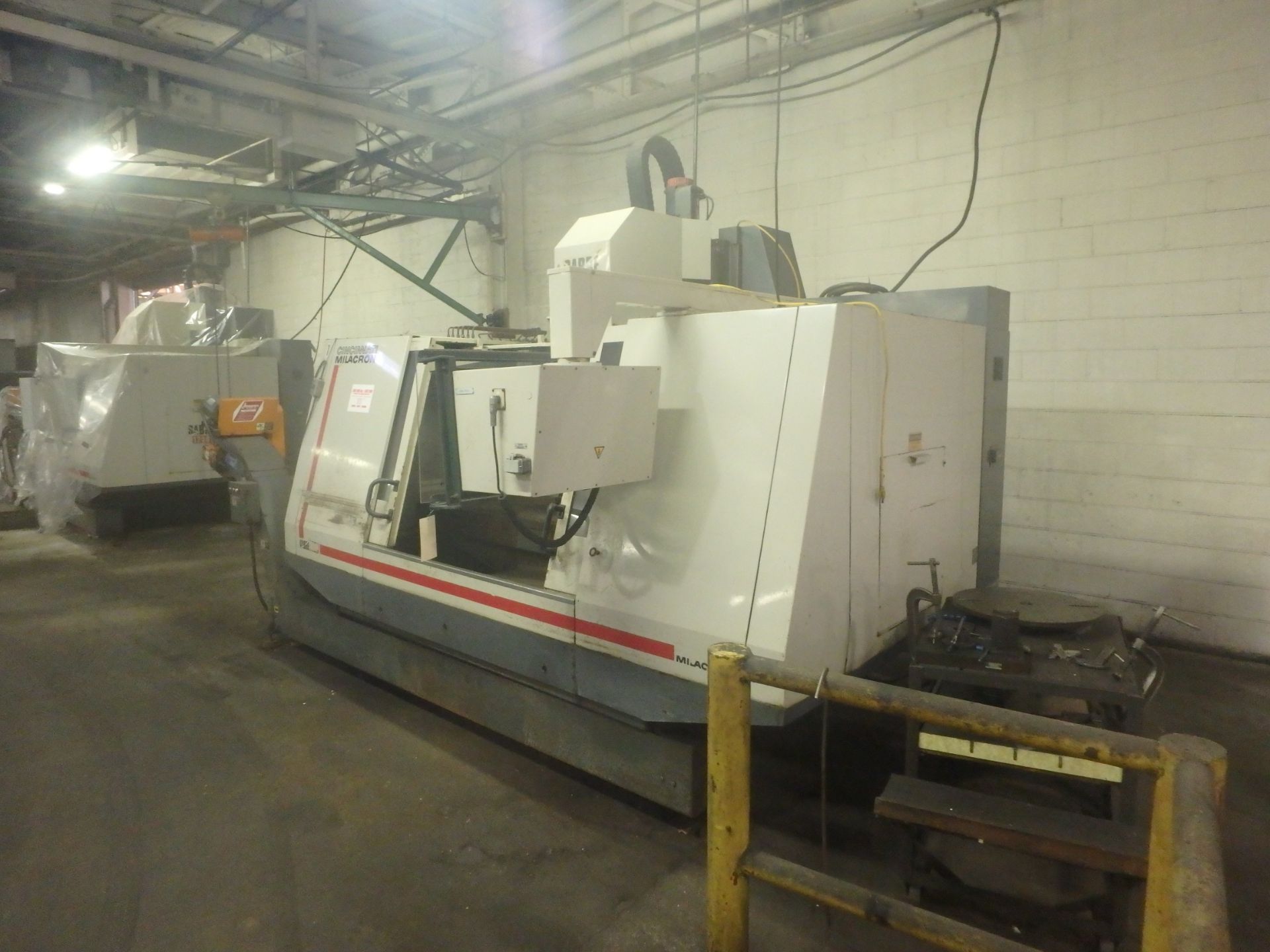 Cincinnati Sabre 1250 ERT Vertical Machining Center, 850SX Control - Image 5 of 11