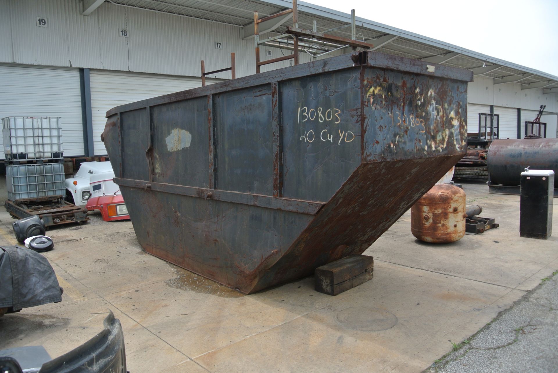 130803 - 20 Cubic Yard Lugger Box - 18' X 64