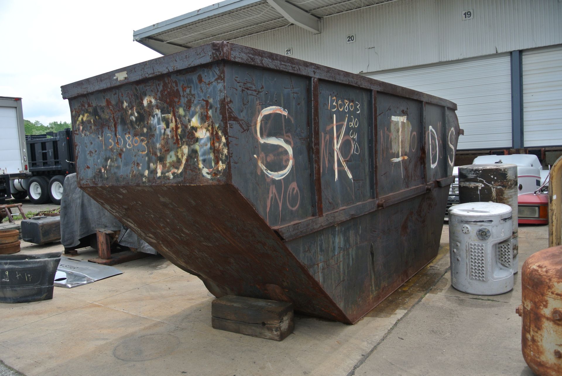 130803 - 20 Cubic Yard Lugger Box - 18' X 64