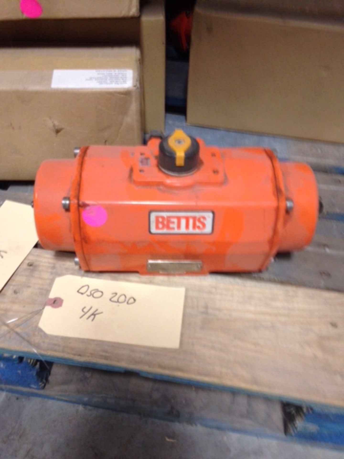 Ass't. Bettis  DS Series  Actuators Fail Close Rack & Pinion MAWP 120 PSIG, (10)DS0065.B2A04K.14K0 - Image 2 of 4