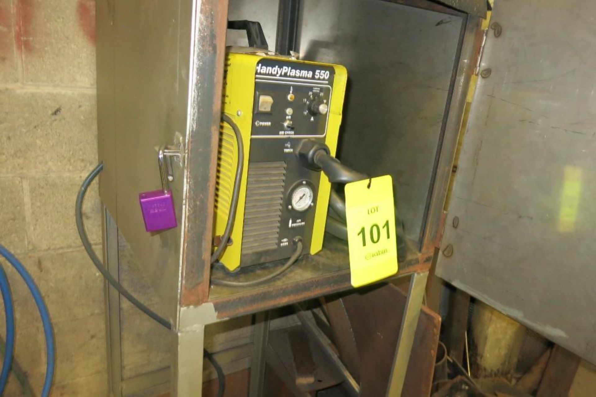 ESAB plasma cutter with cabinet, model Handy Plasma 550