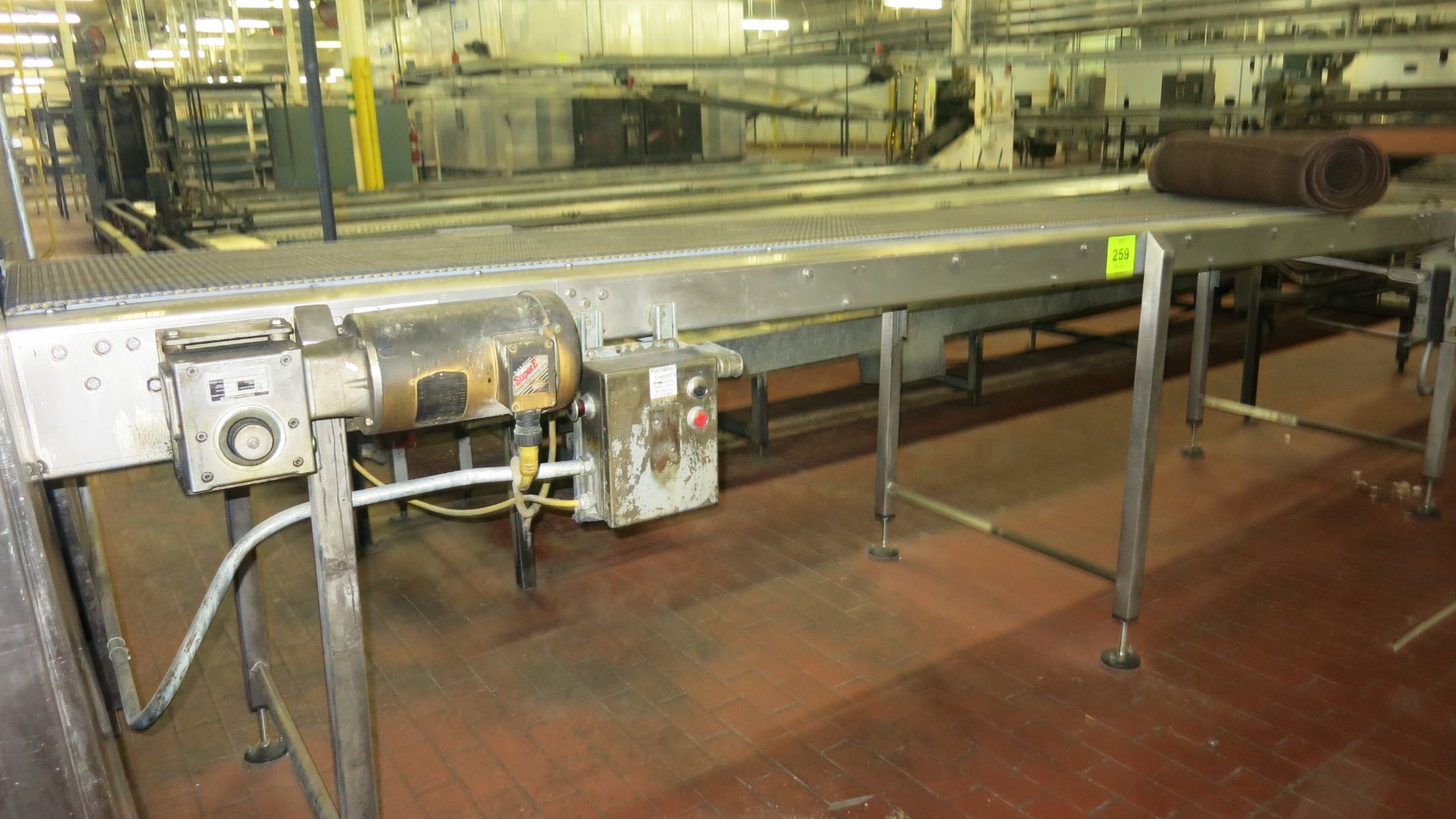 Oven infeed conveyor, 14' long straight section, 24" wide, 1 hp, #2014