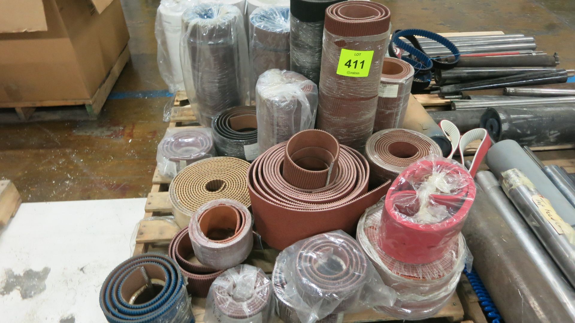 [Lot] Conveyor parts, sanitary/rubber conveyor belts, smooth/rough top/friction belts, steel - Image 4 of 5