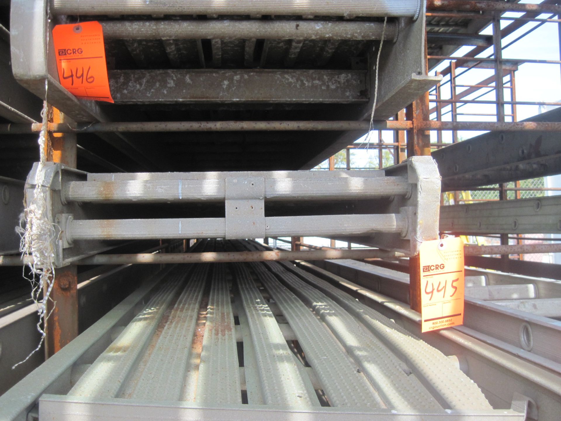Aluminum scaffolding plank, 24' X 24"