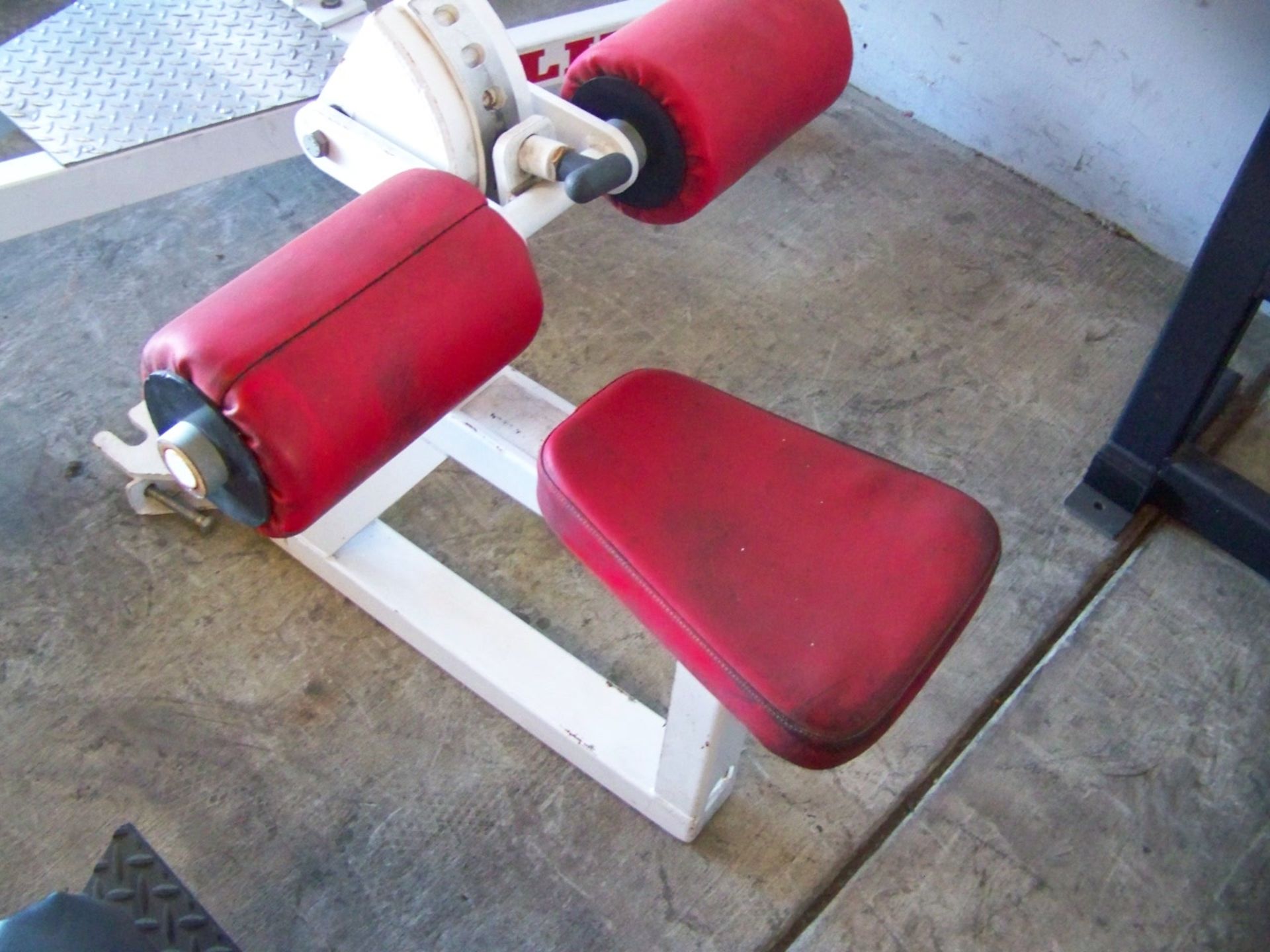 SEAT EXTENSION FOR WEIGHT MACHINE