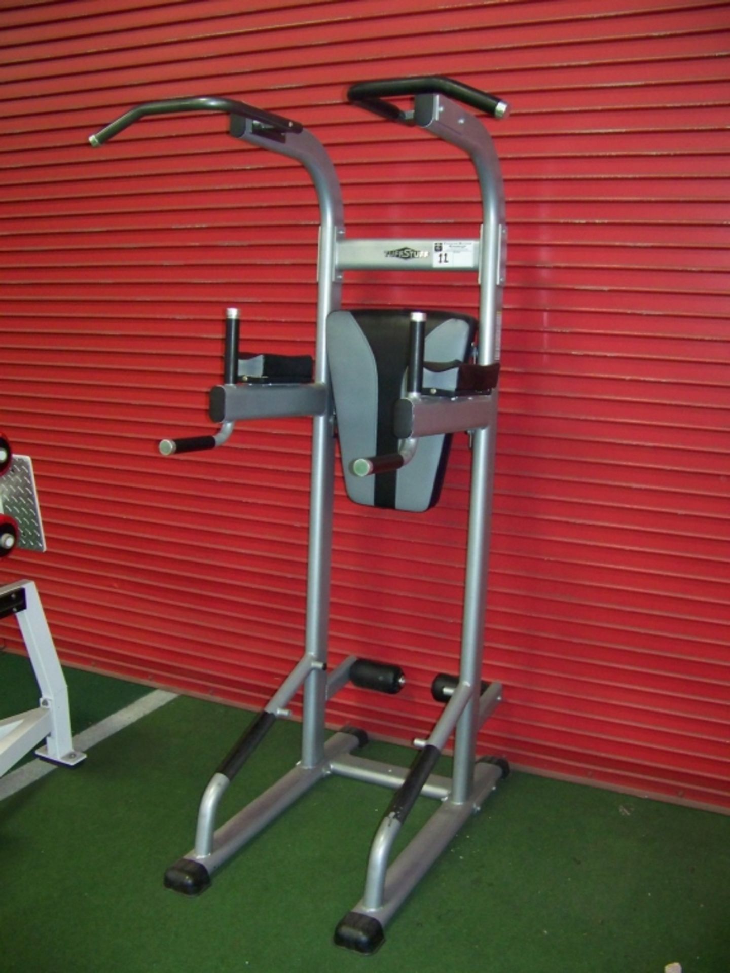 TUFF STUFF PULL UP FITNESS STAND