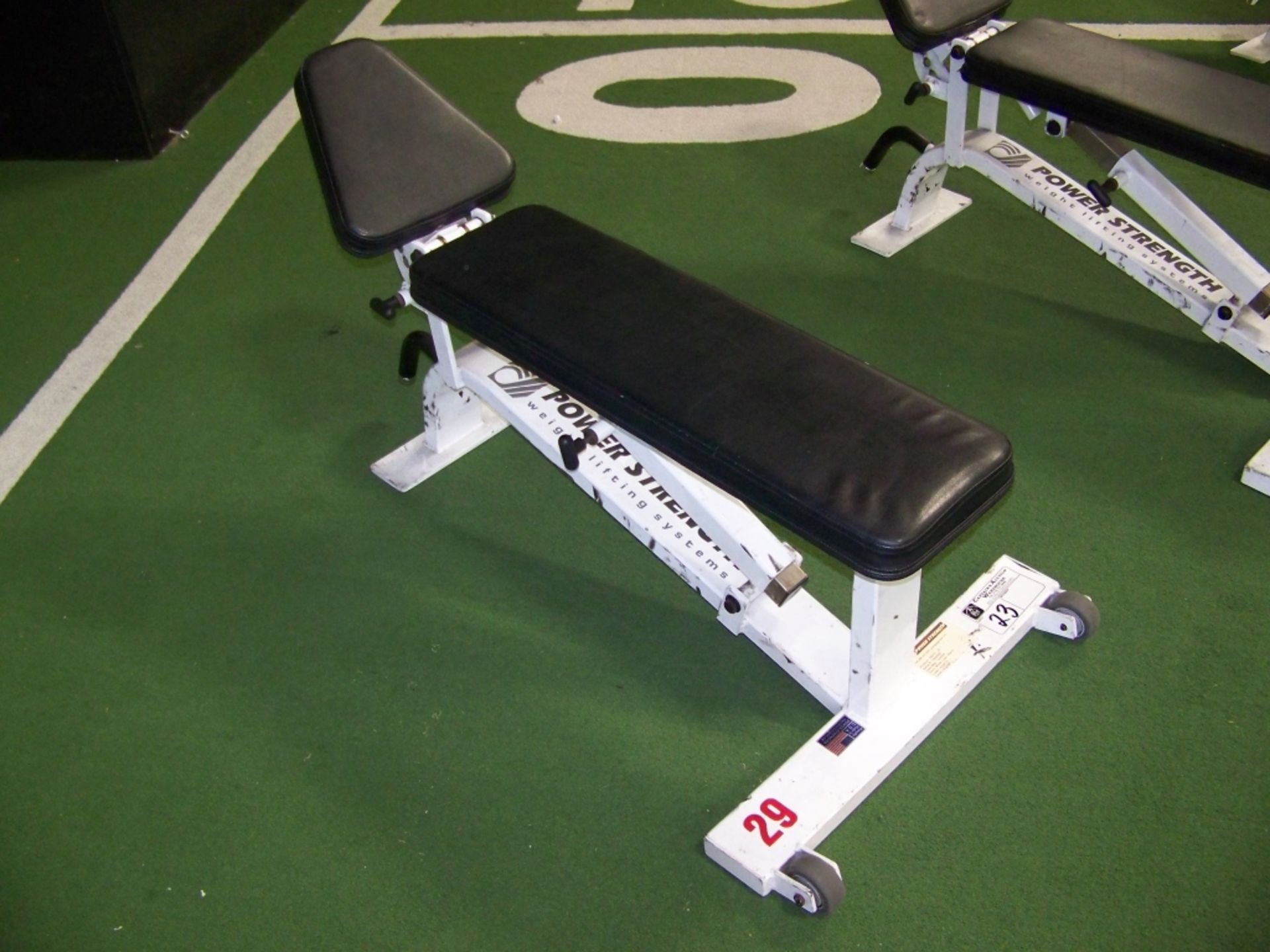 ADJUSTABLE INCLINE BENCH