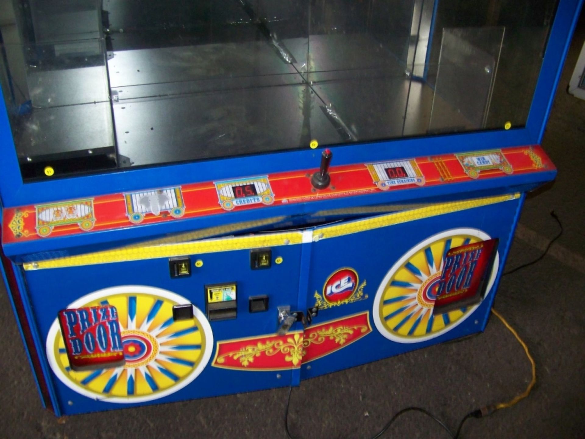 60" ICE WINNER EVERYTIME DUAL CLAW CRANE MACHINE - Image 7 of 8