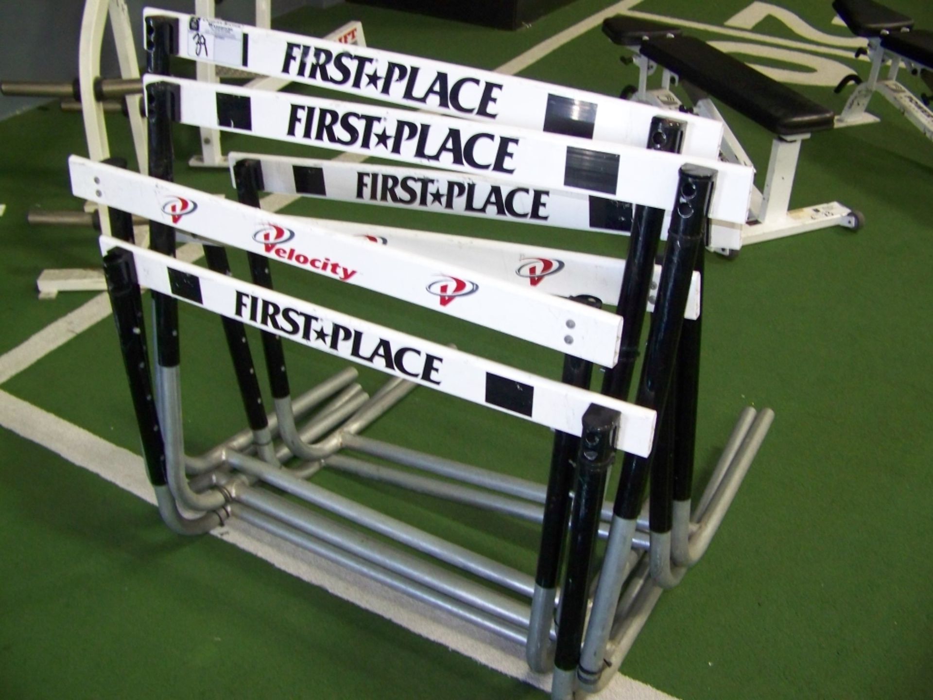 HURDLES BLK LOT OF 6 ADJUSTABLE FITNESS