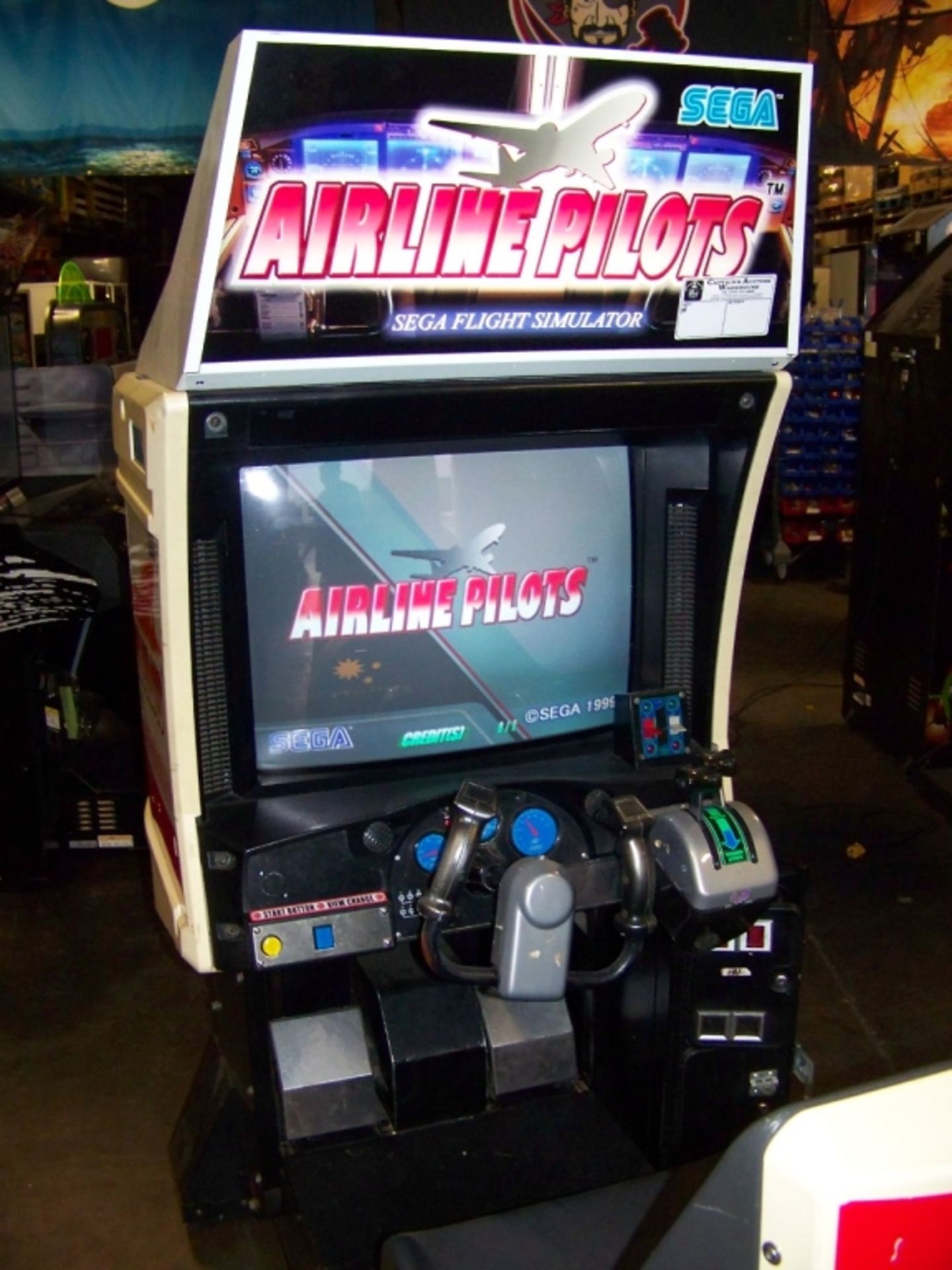 AIRLINE PILOTS SEGA FLIGHT SIMULATOR ARCADE GAME - Image 3 of 11