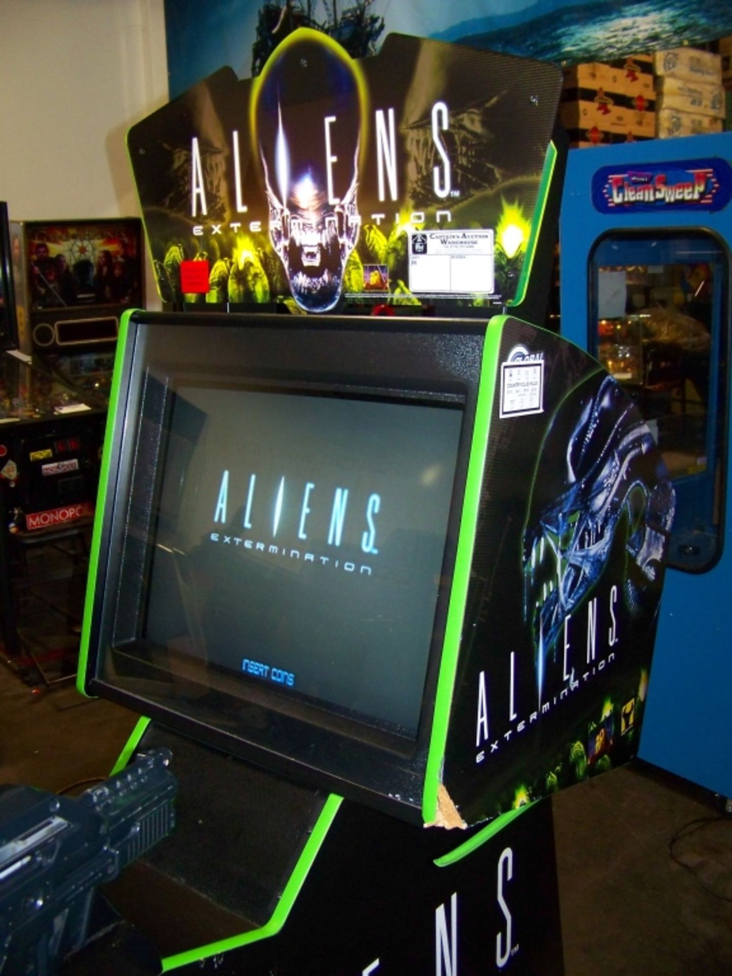 ALIENS EXTERMINATION FIXED GUN SHOOTER ARCADE GAME - Image 5 of 10