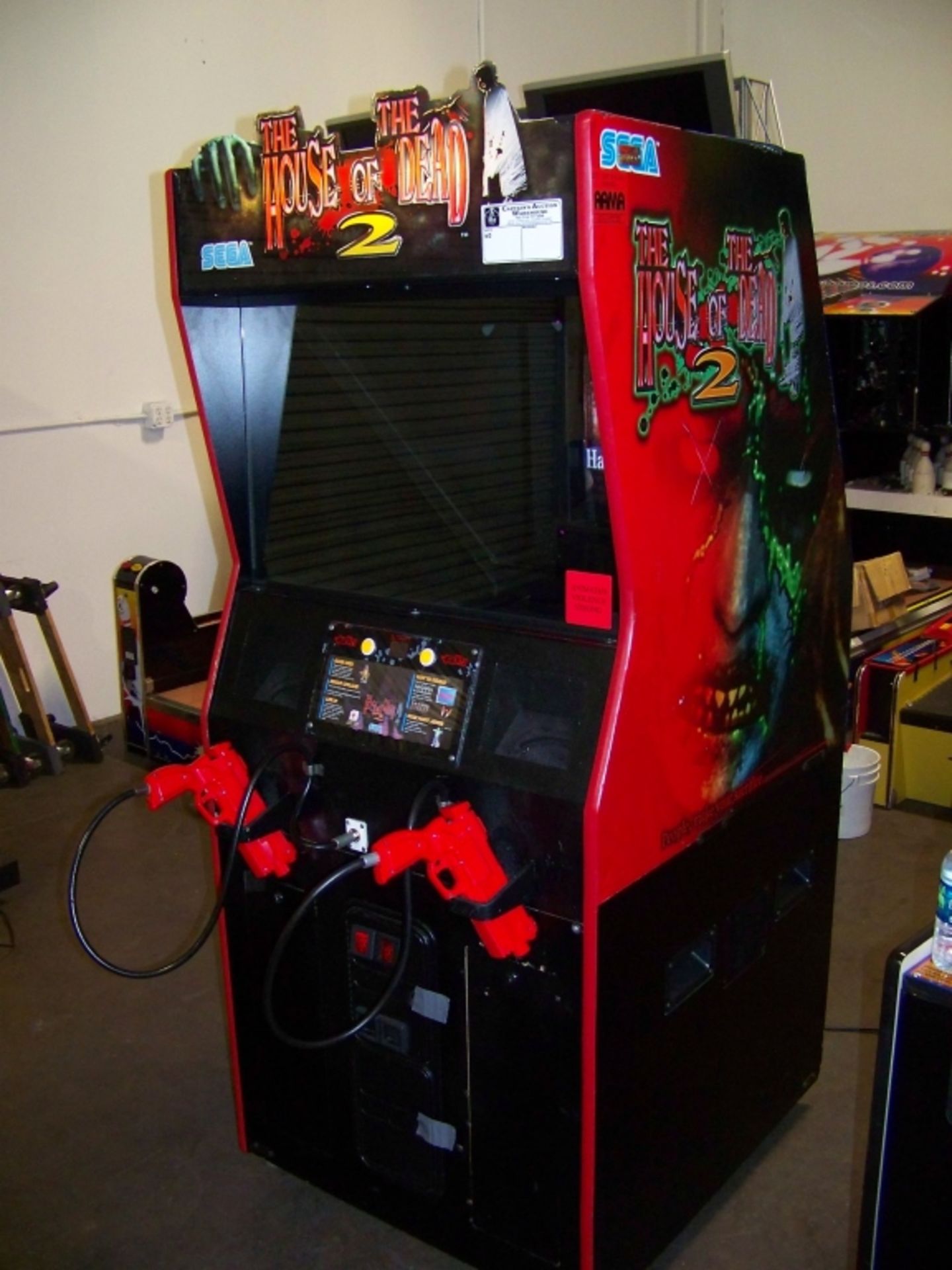 THE HOUSE OF THE DEAD 2 SEGA ZOMBIE SHOOTER ARCADE - Image 3 of 5