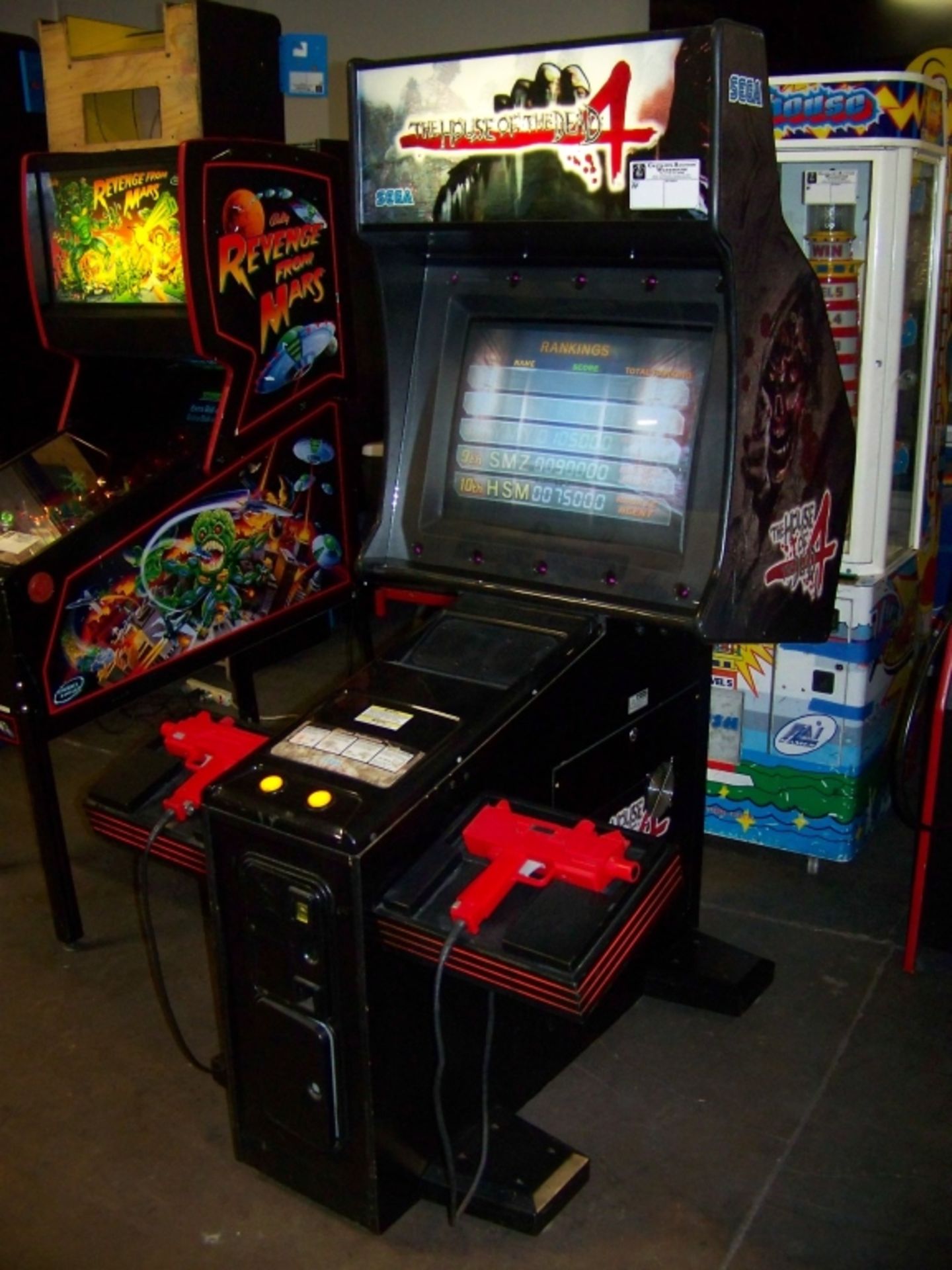 THE HOUSE OF THE DEAD 4 ZOMBIE SHOOTER ARCADE GAME - Image 5 of 6