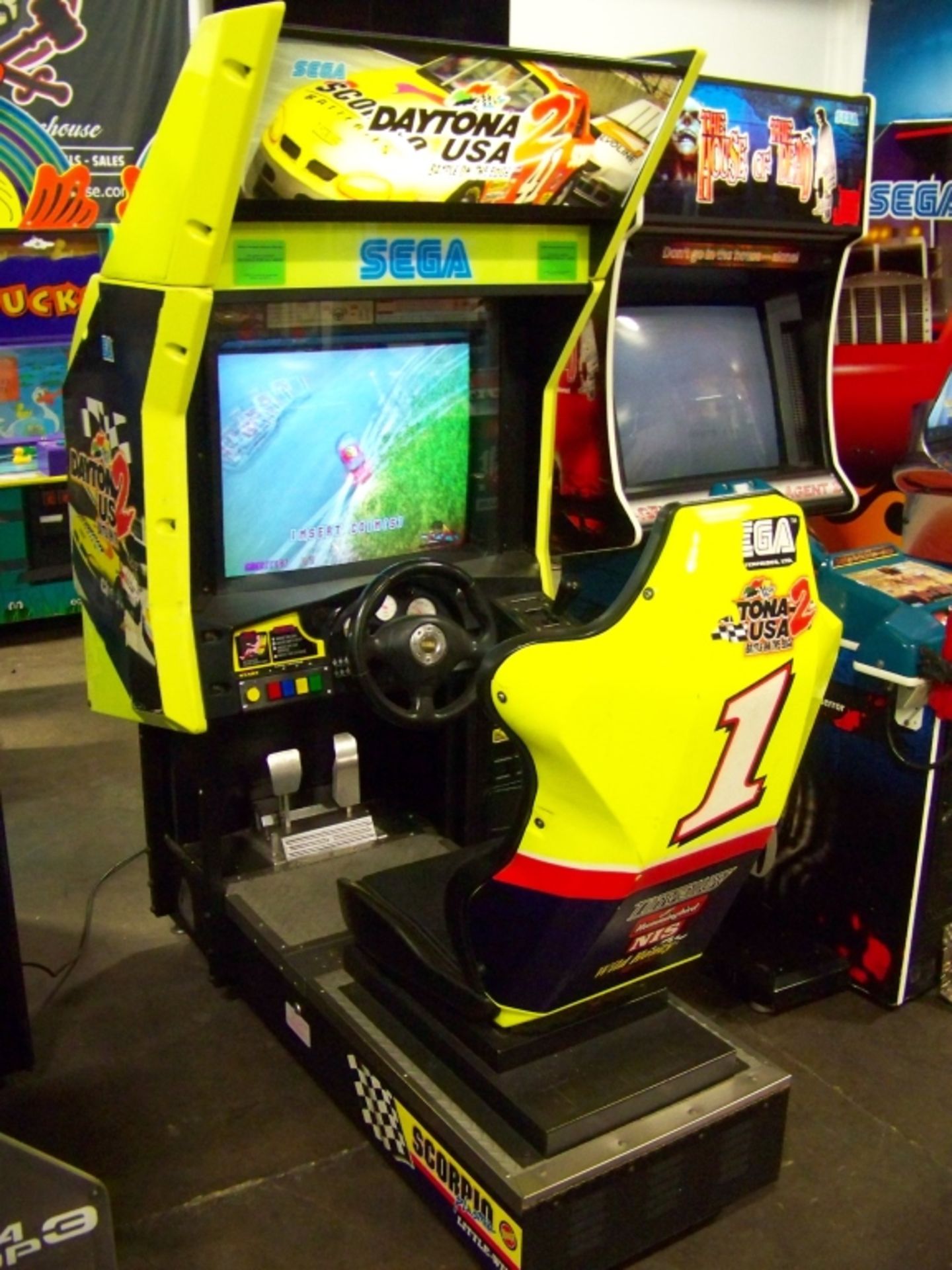 DAYTONA USA 2 BATTLE ON THE EDGE RACING ARCADE - Image 5 of 5