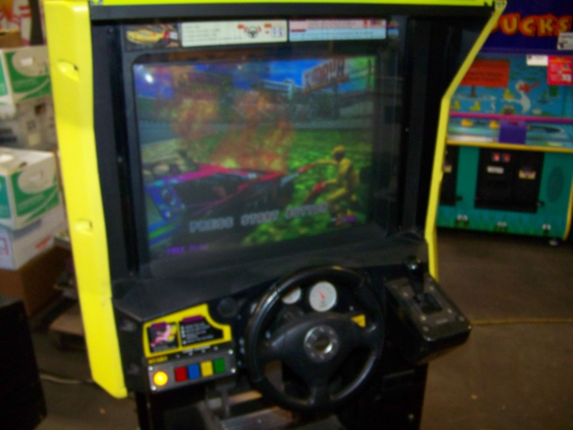 SEGA DAYTONA USA 2 RACING ARCADE GAME - Image 5 of 5