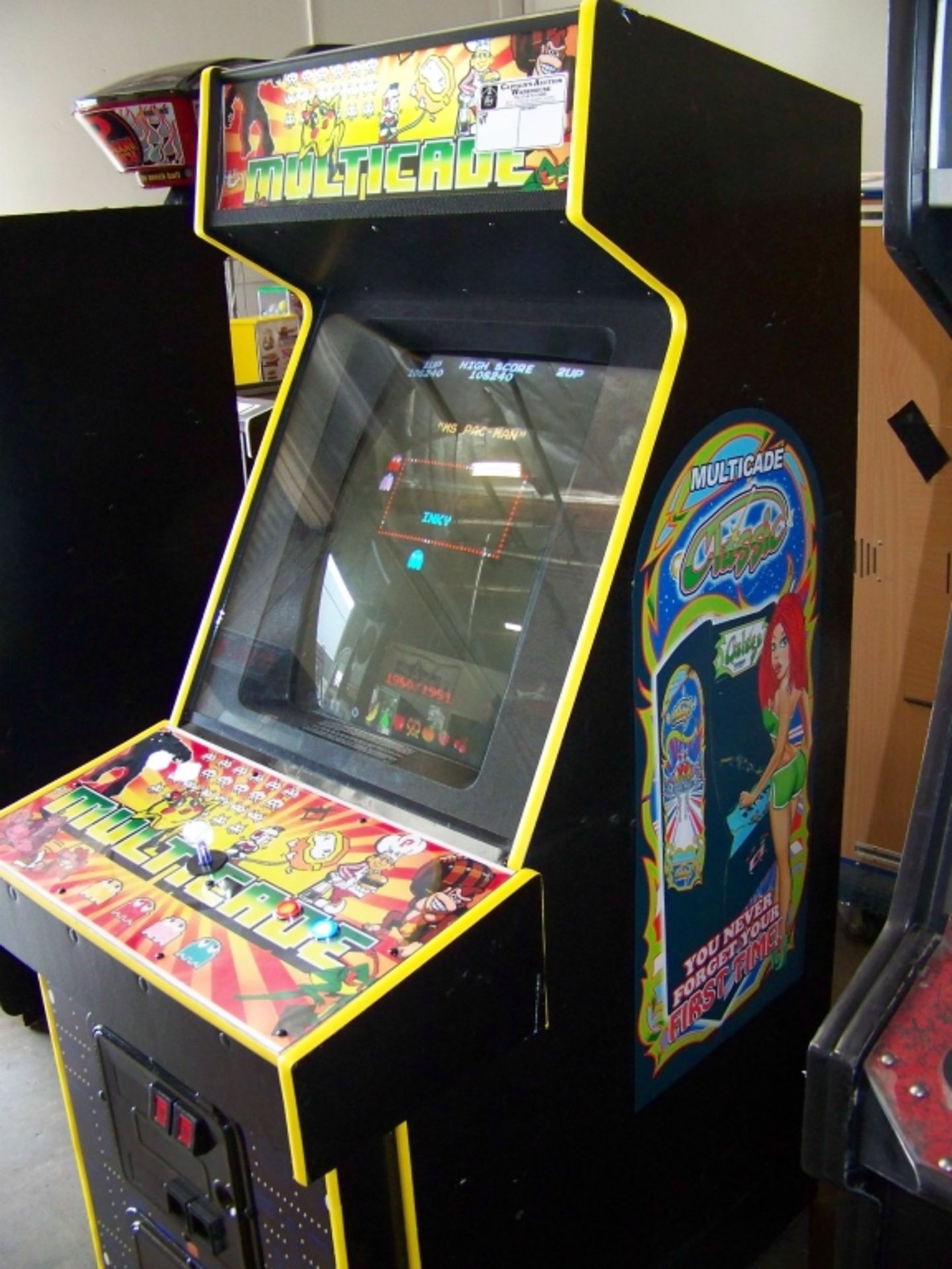 60 IN 1 MULTICADE UPRIGHT ARCADE GAME CUSTOM CAB - Image 4 of 8