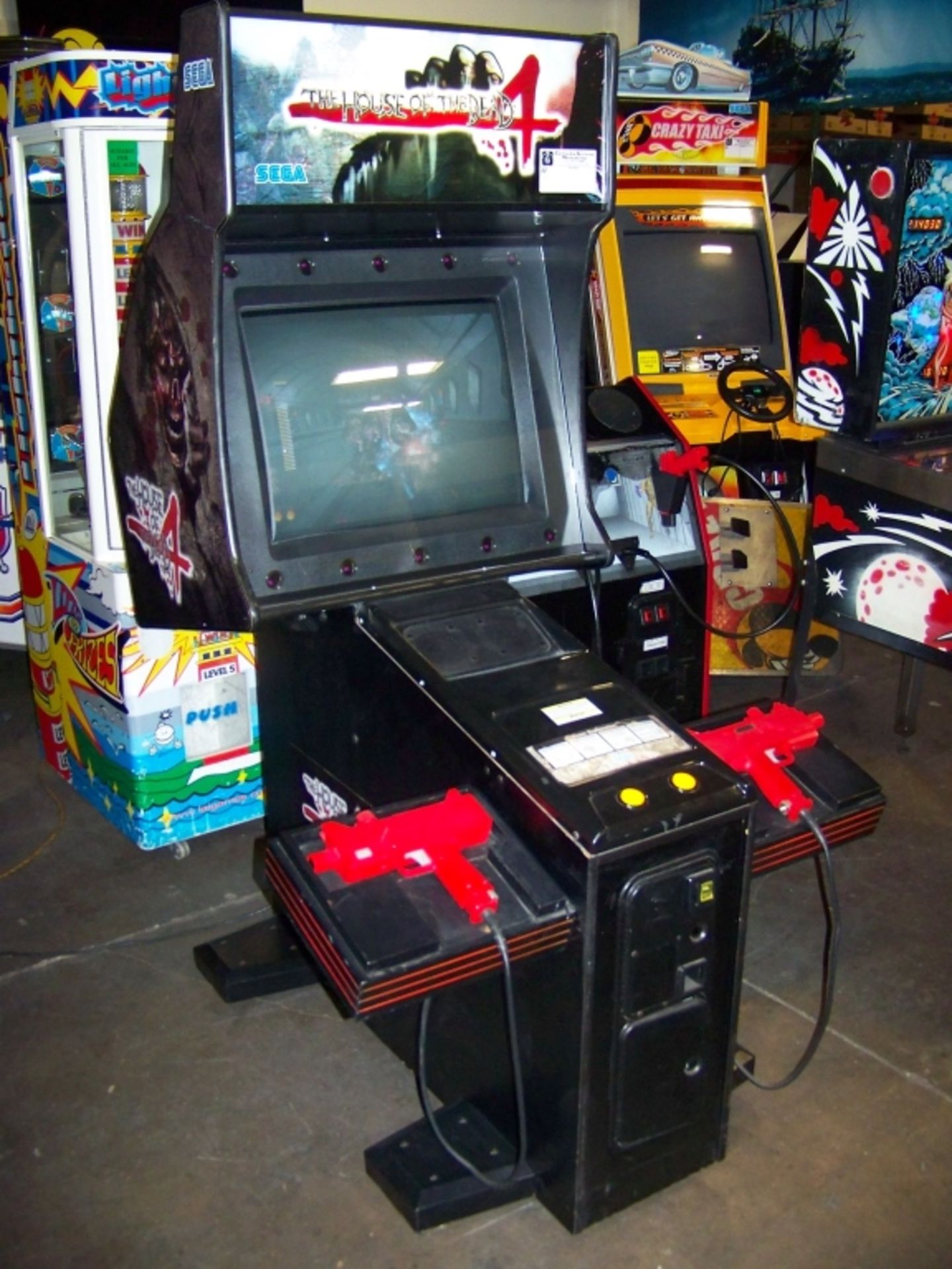 THE HOUSE OF THE DEAD 4 ZOMBIE SHOOTER ARCADE GAME