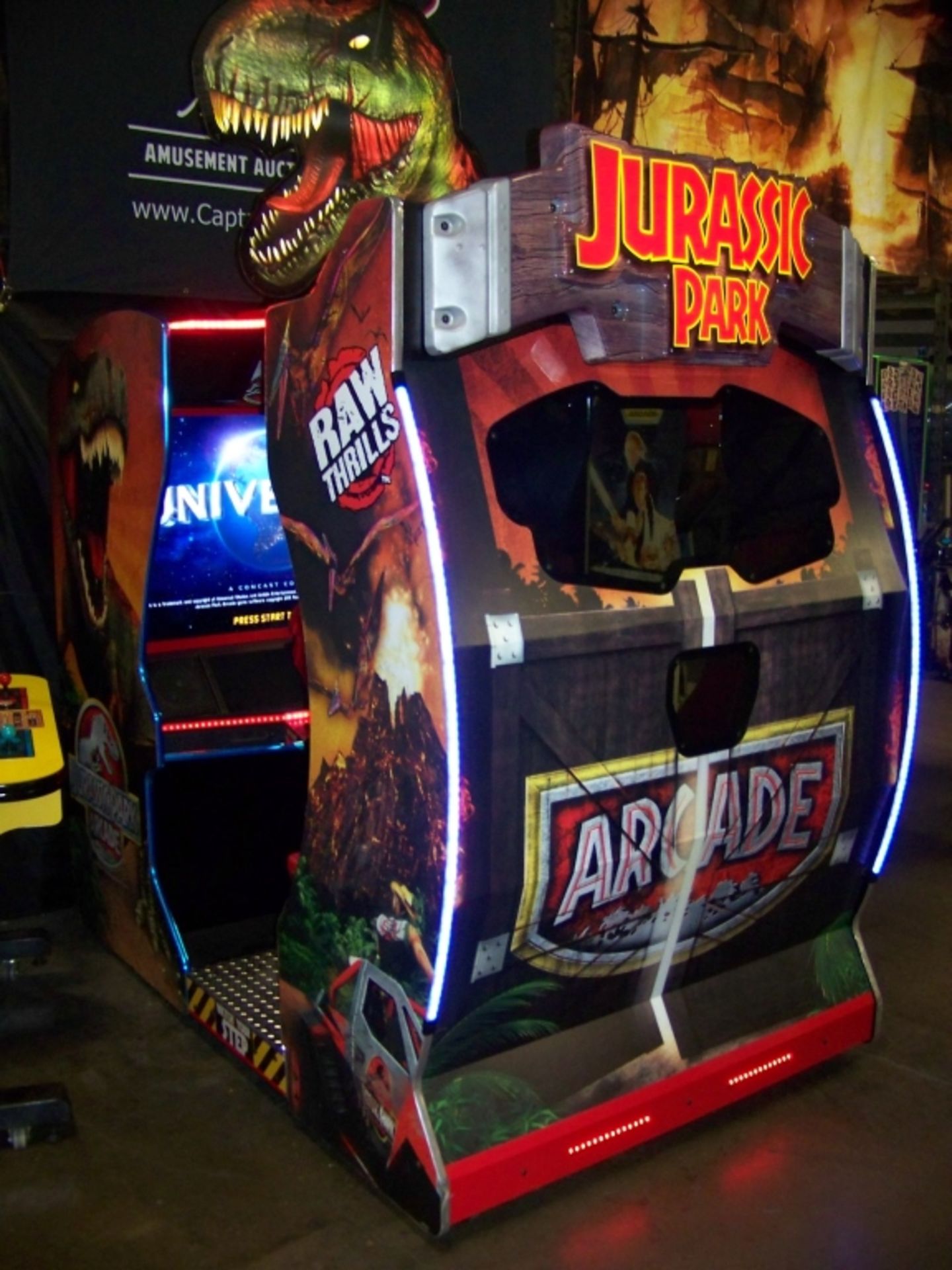 JURASSIC PARK DELUXE ARCADE GAME BRAND NEW!! Item is in used condition. Evidence of wear and - Image 2 of 8