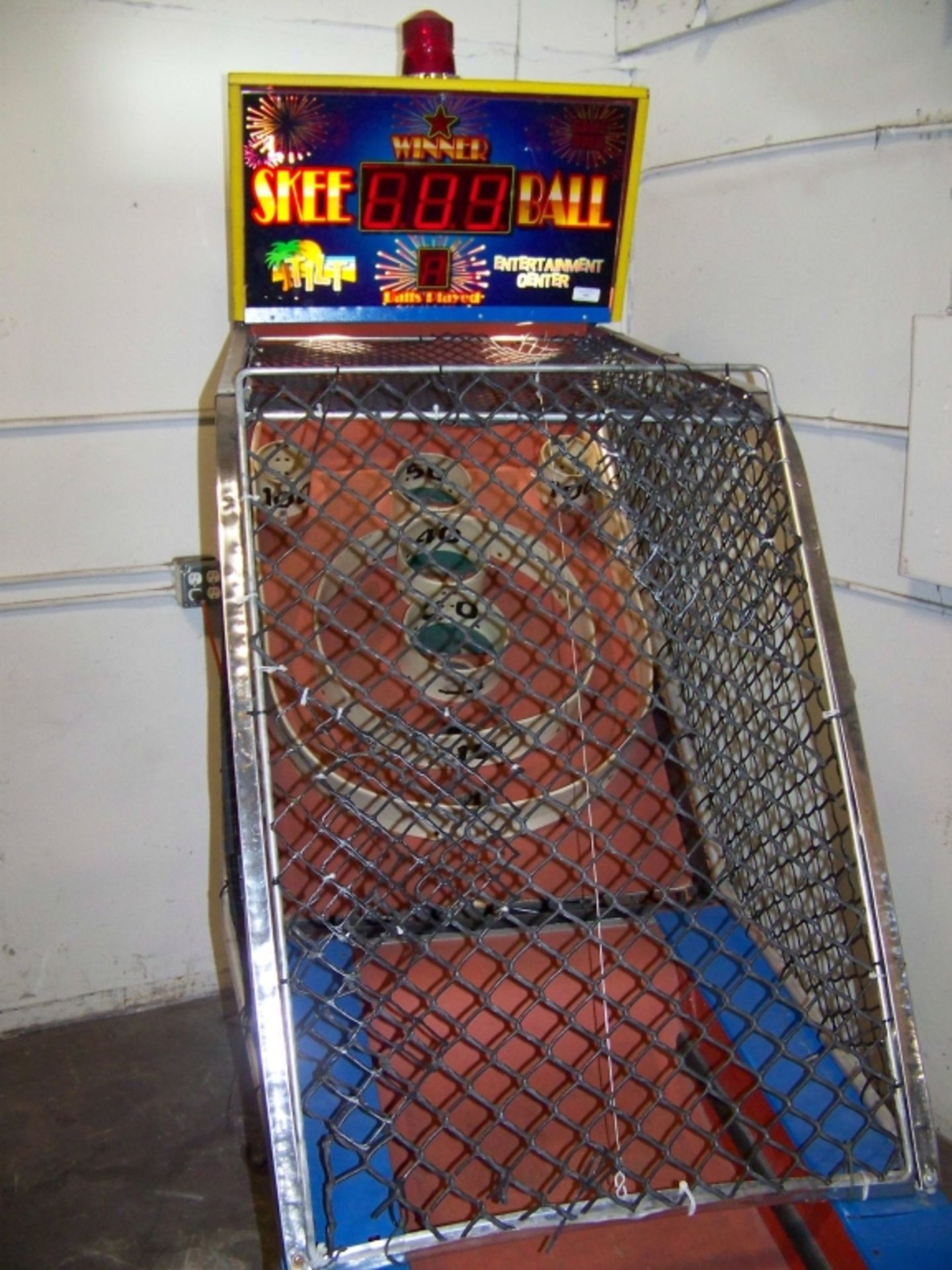 SKEEBALL ALLEY ROLLER MACHINE 13' LANE COMPLETE Item is in used condition. Evidence of wear and - Image 3 of 5