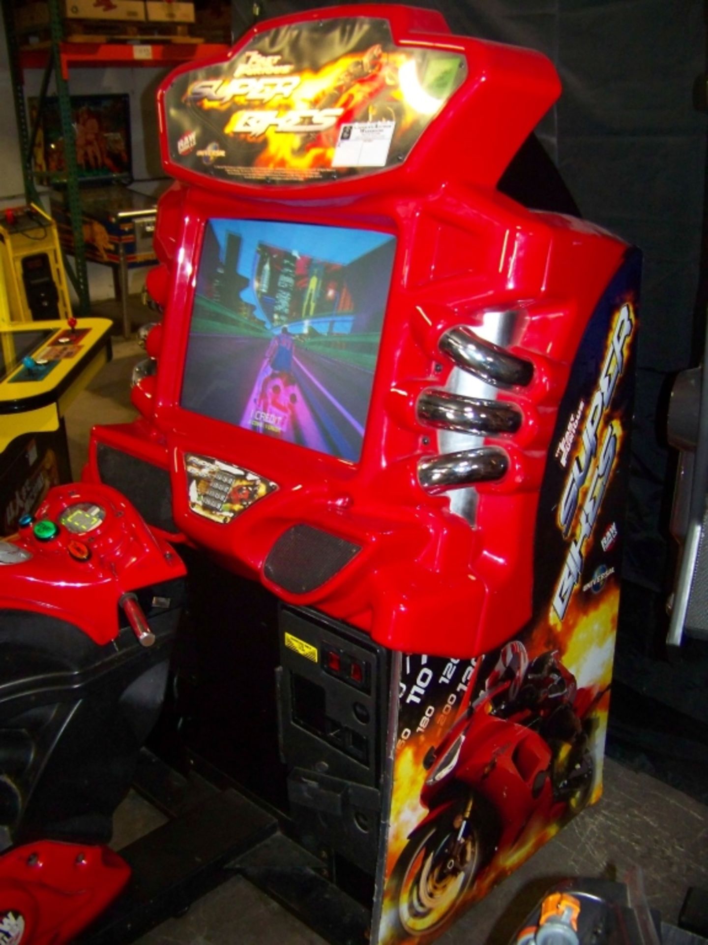 SUPER BIKES FAST & FURIOUS RACING ARCADE GAME Item is in used condition. Evidence of wear and - Image 4 of 9