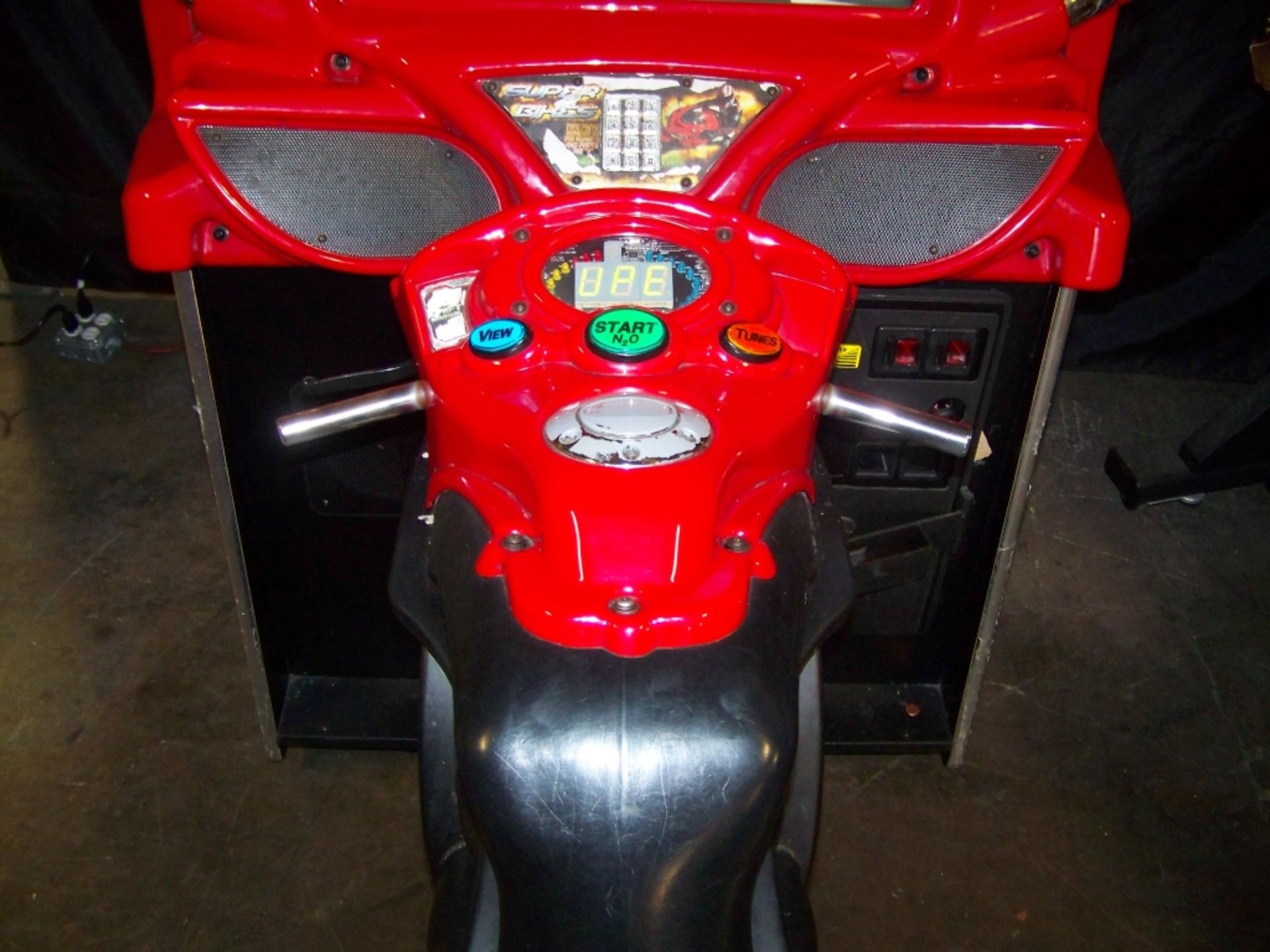 SUPER BIKES FAST & FURIOUS RACING ARCADE GAME Item is in used condition. Evidence of wear and - Image 7 of 9