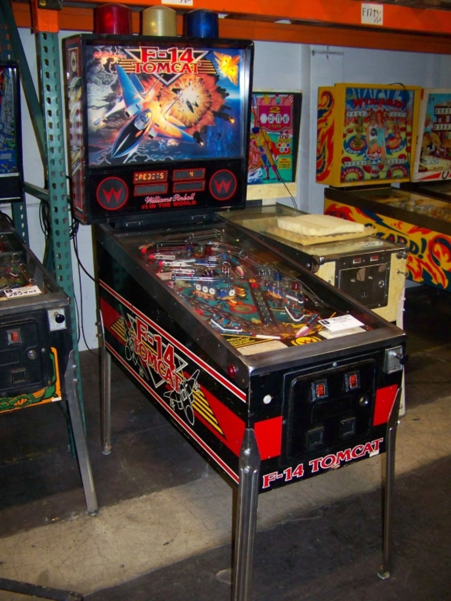 F-14 TOMCAT PINBALL MACHINE WILLIAMS 1987 Item is in used condition. Evidence of wear and commercial