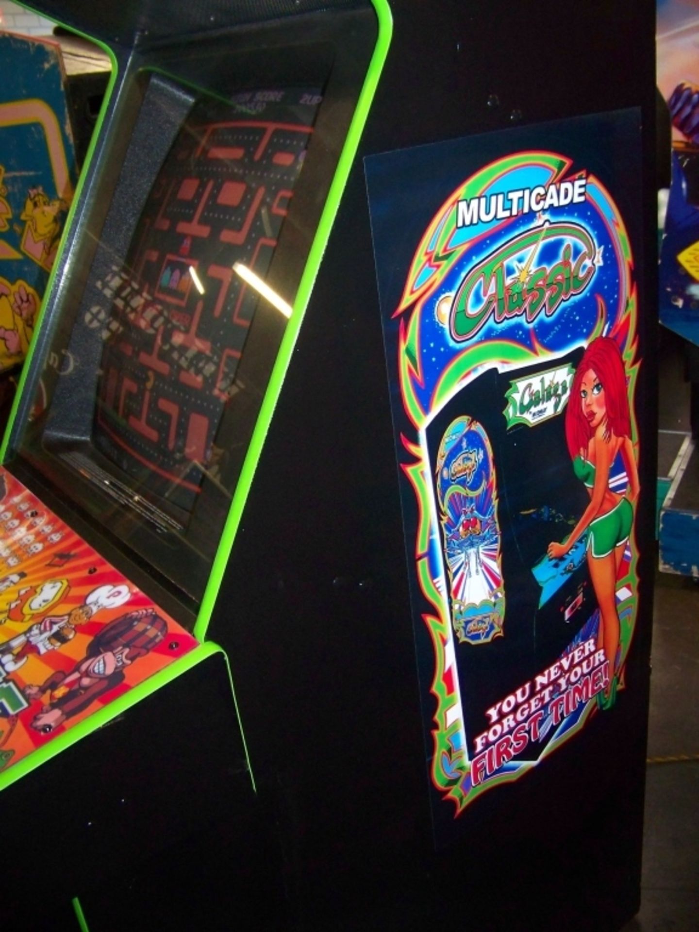 60 IN 1 MULTICADE UPRIGHT ARCADE GAME Item is in used condition. Evidence of wear and commercial - Image 7 of 7