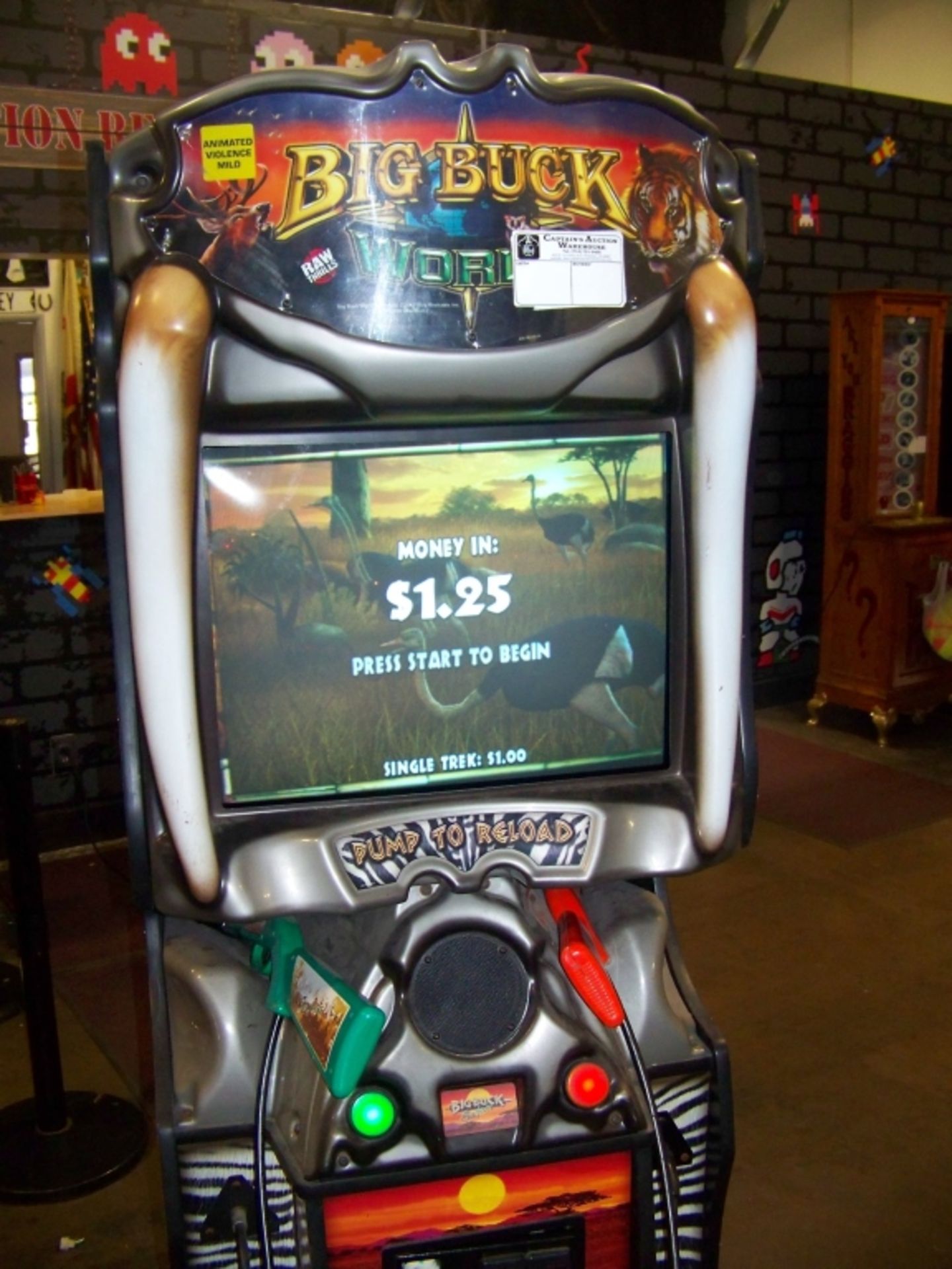 BIG BUCK HUNTER SAFARI RAW THRILLS ARCADE GAME Item is in used condition. Evidence of wear and - Image 4 of 5