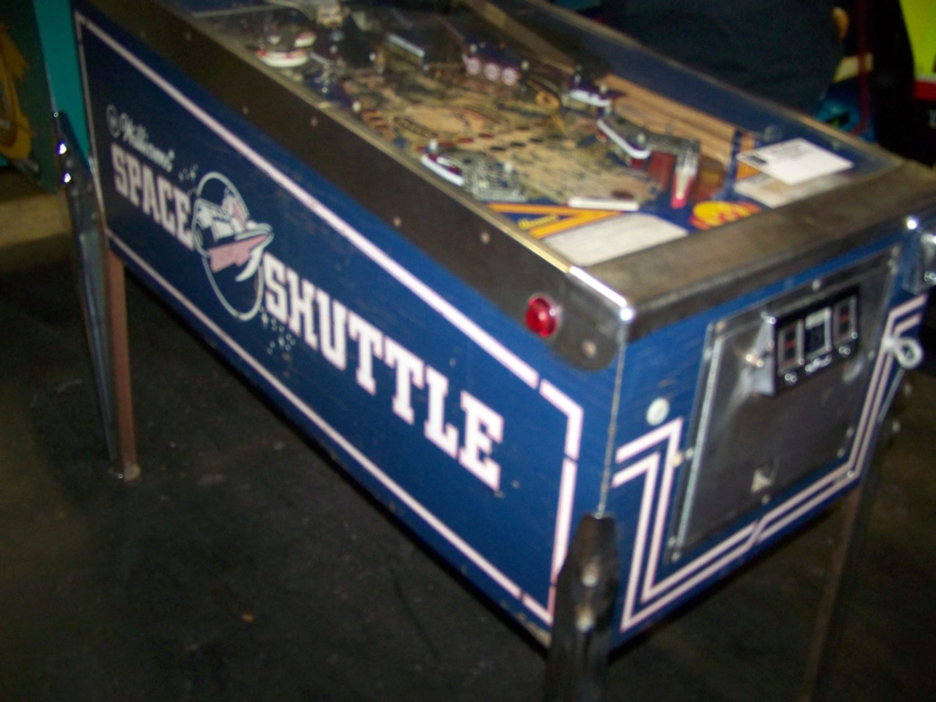 SPACE SHUTTLE PINBALL MACHINE PROJECT WILLIAMS Item is in used condition. Evidence of wear and - Image 5 of 6