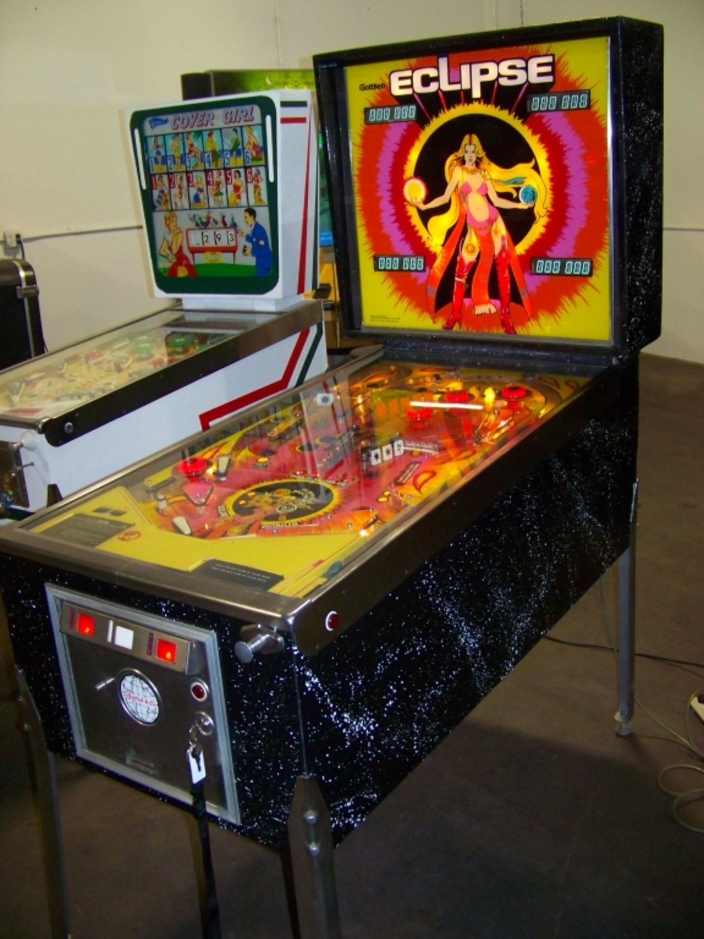 ECLIPSE PINBALL MACHINE RARE GOTTLIEB TITLE 1982 Item is in used condition. Evidence of wear and - Image 2 of 11